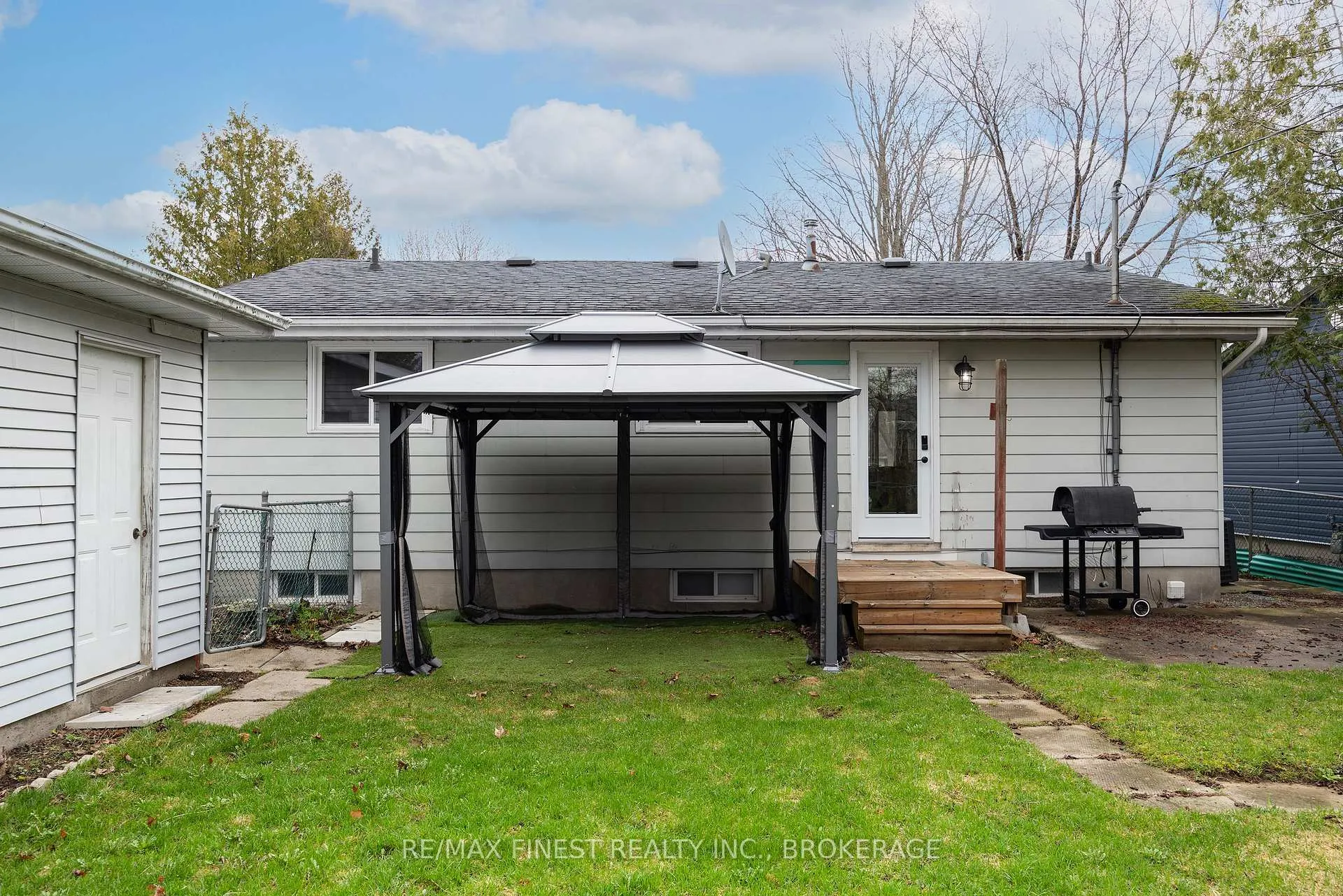 Photo 38 of 1284 Waverley Crescent, Kingston, South of Taylor-Kidd Blvd — HOMEH
