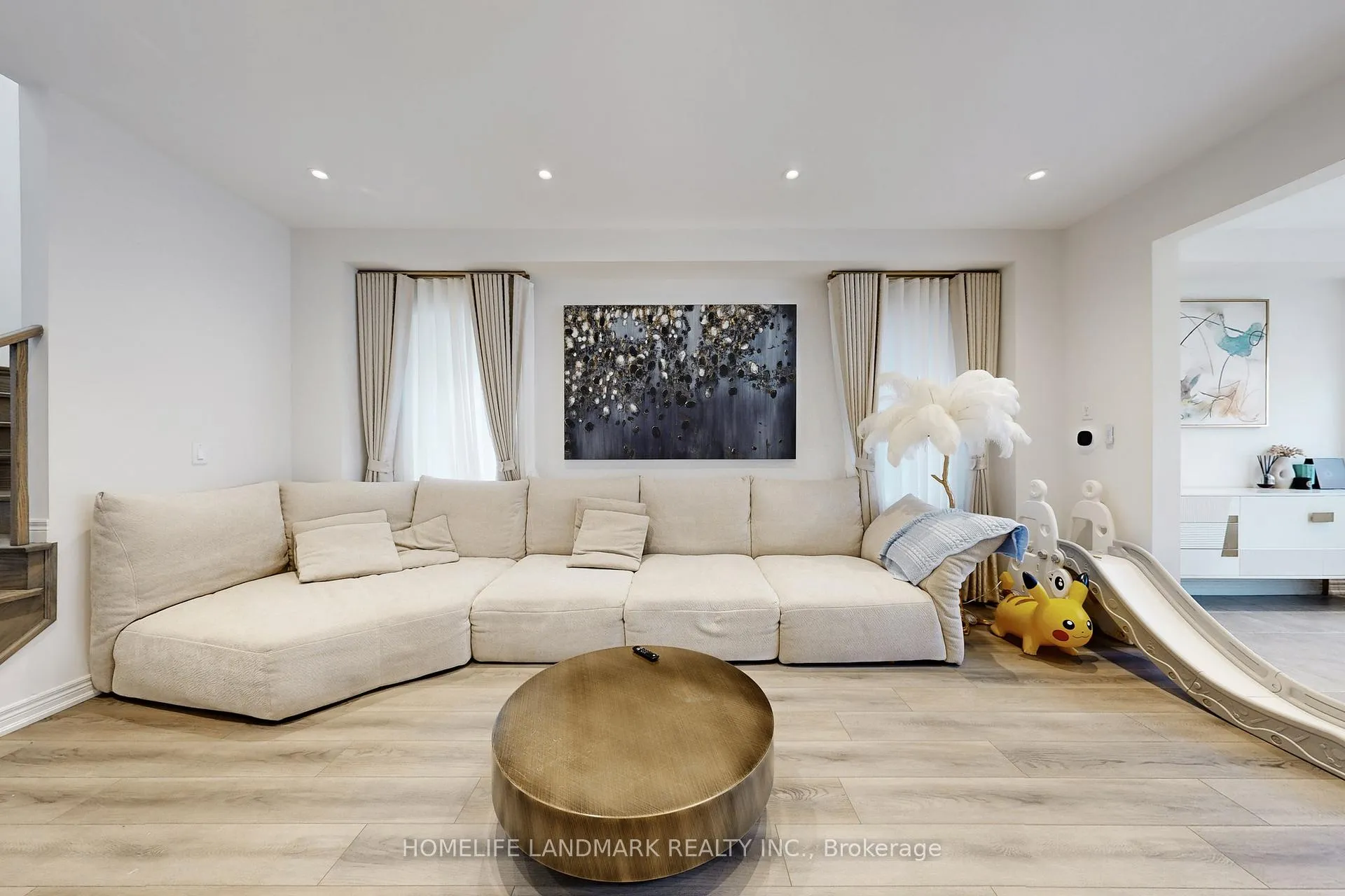 Photo 7 of 50 Titus Street, Markham, Wismer — HOMEH