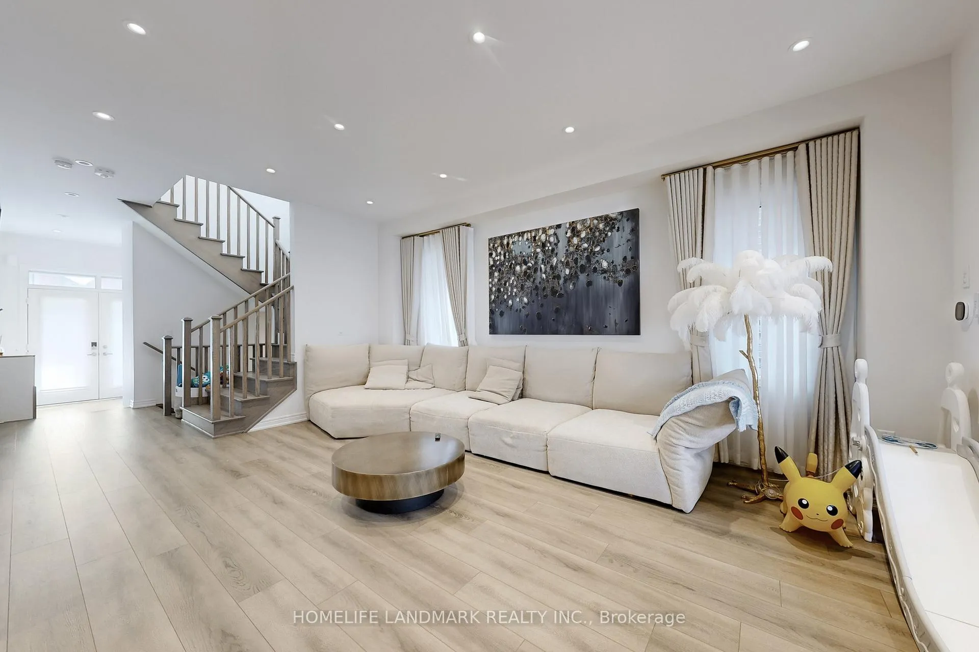 Photo 8 of 50 Titus Street, Markham, Wismer — HOMEH