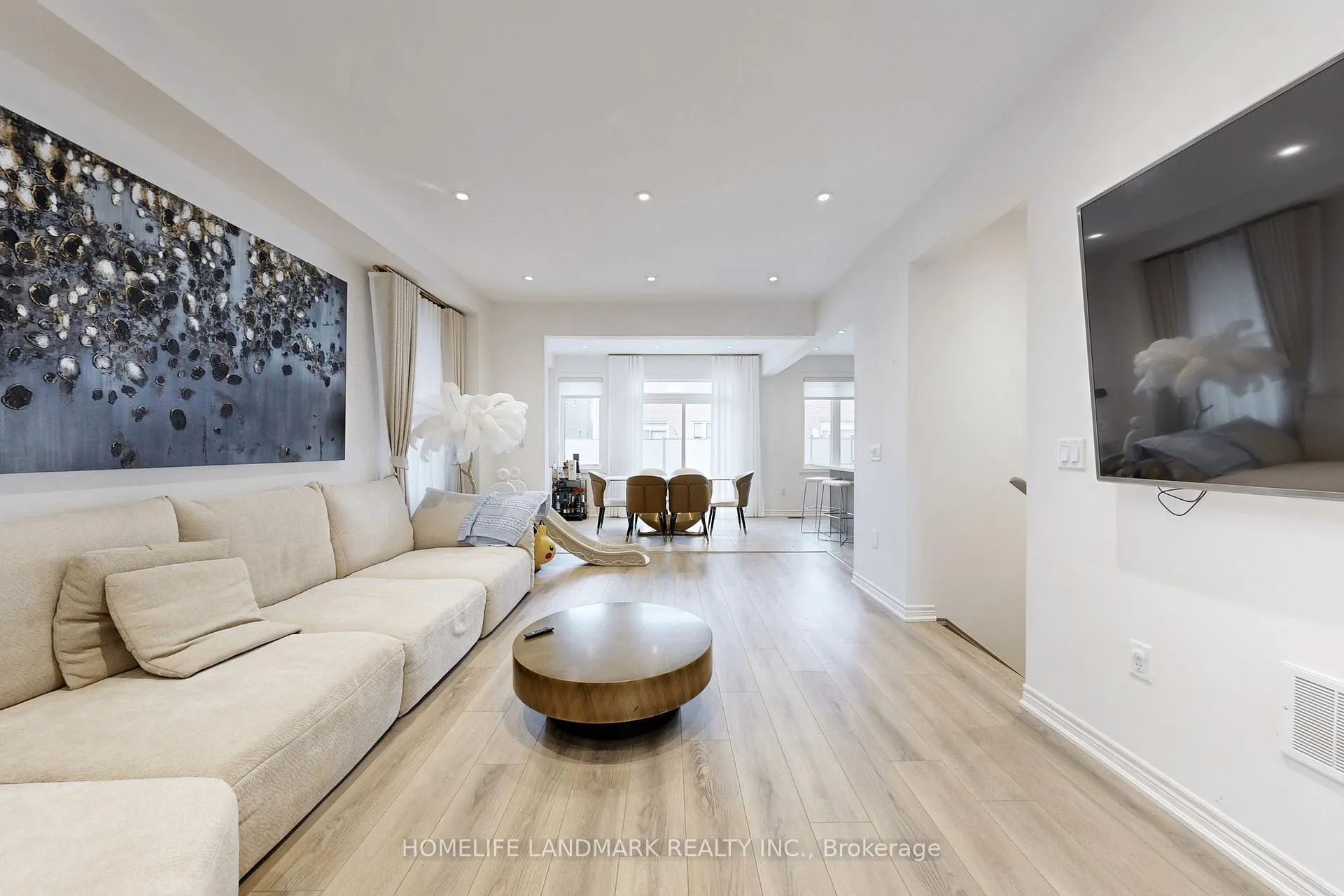 Photo 11 of 50 Titus Street, Markham, Wismer — HOMEH