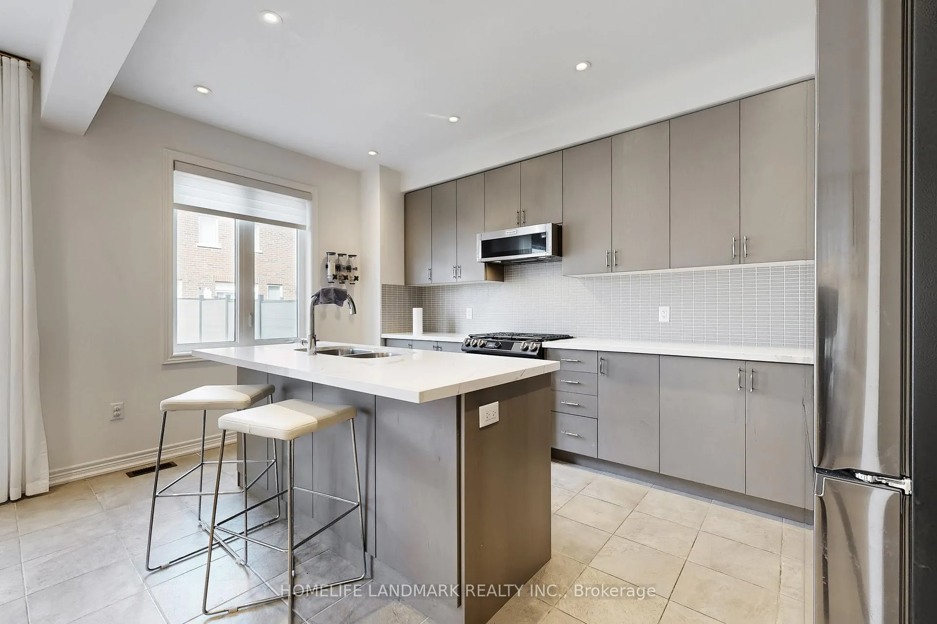 Photo 18 of 50 Titus Street, Markham, Wismer — HOMEH