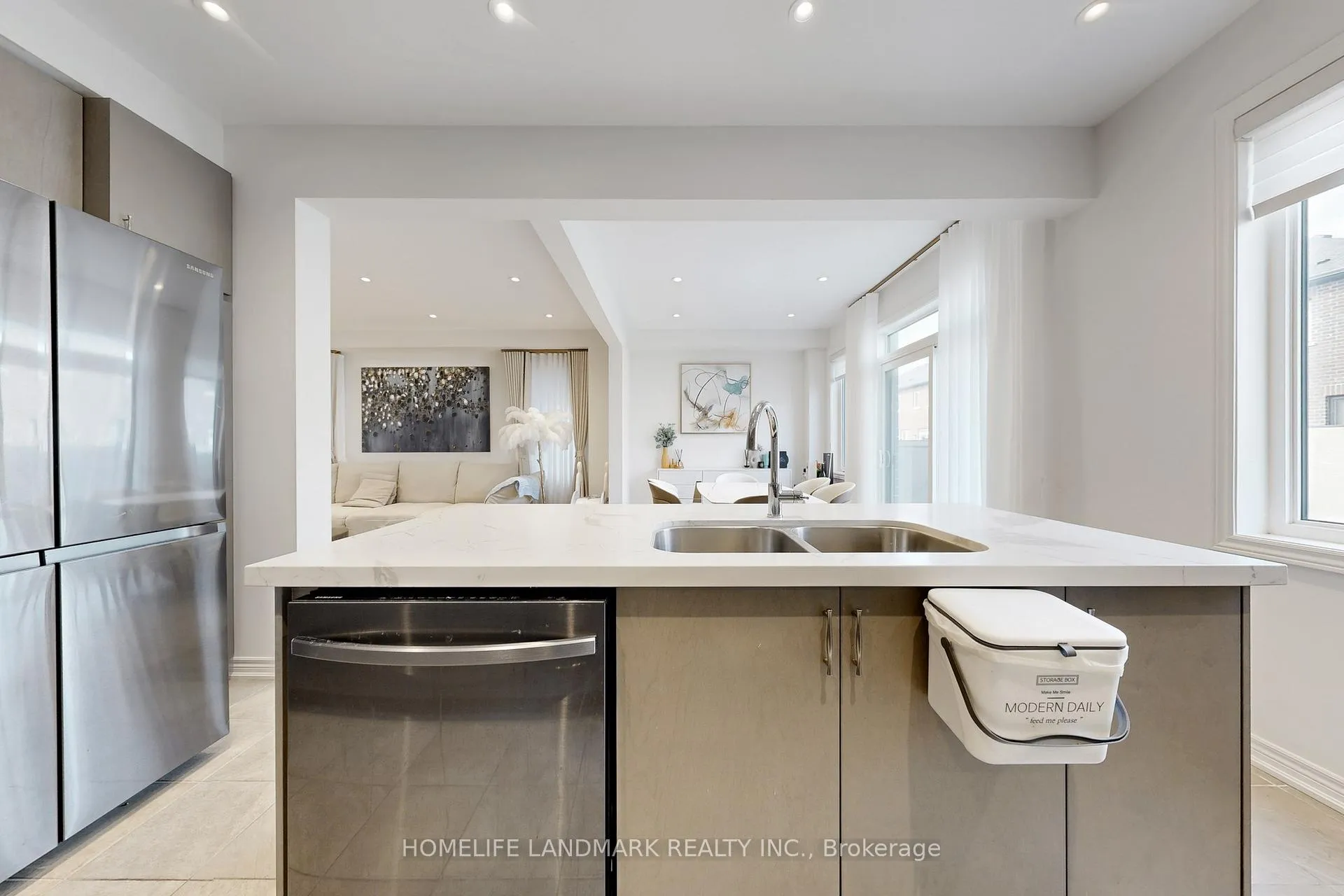 Photo 22 of 50 Titus Street, Markham, Wismer — HOMEH
