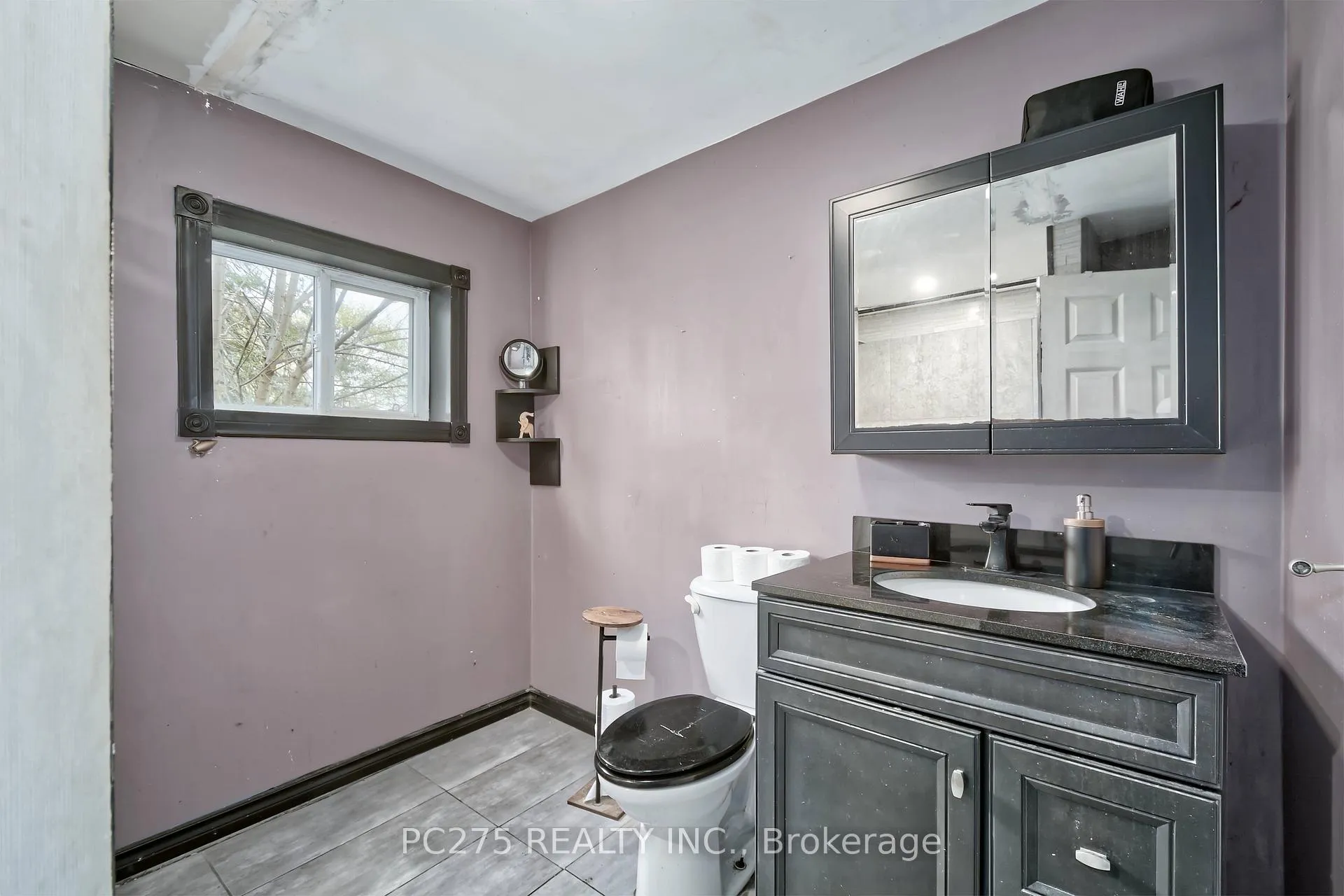 Photo 12 of 179 Queen Street E, Norfolk, St. Williams — HOMEH