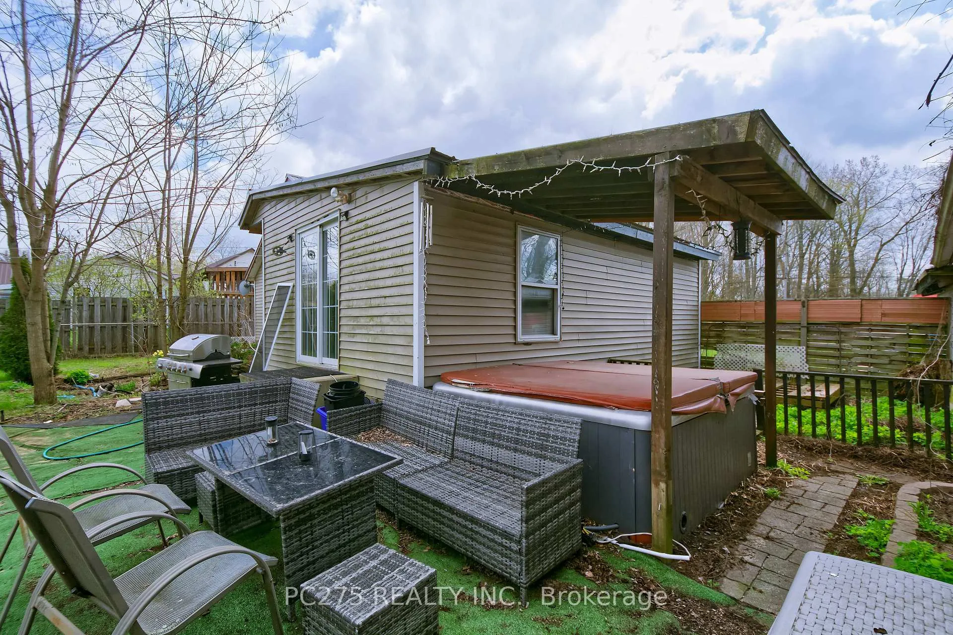Photo 23 of 179 Queen Street E, Norfolk, St. Williams — HOMEH