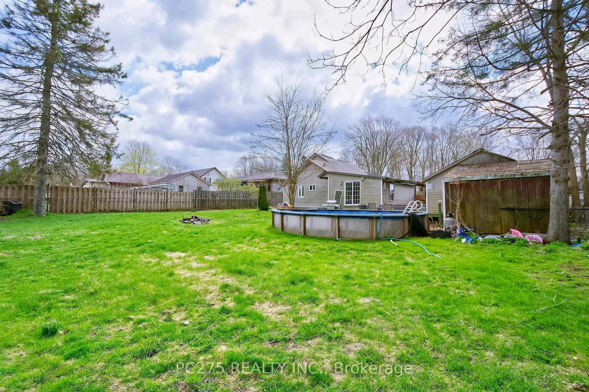 Photo 26 of 179 Queen Street E, Norfolk, St. Williams — HOMEH