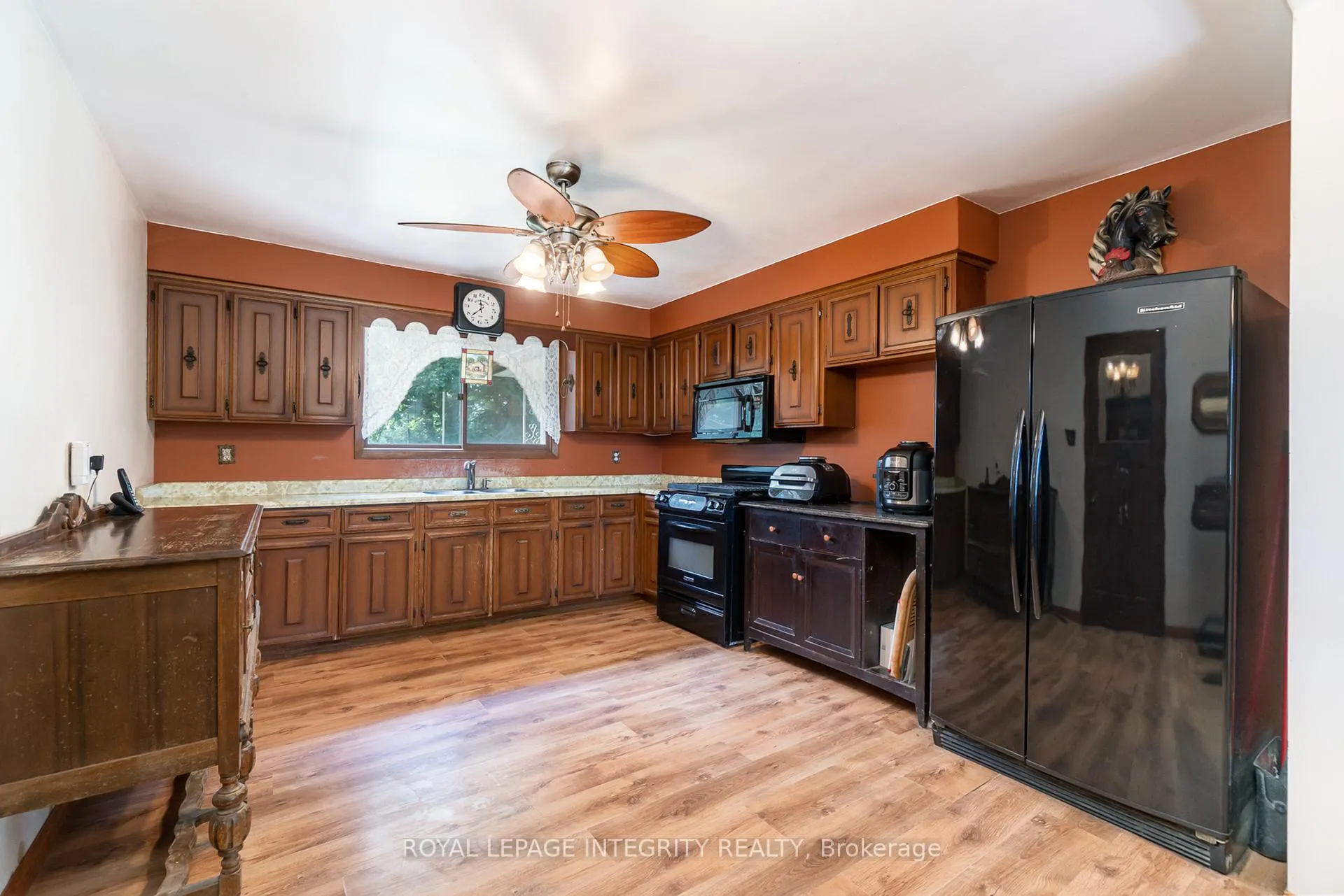 Photo 6 of 5801 Bossert Road, Niagara Falls, Lyons Creek — HOMEH