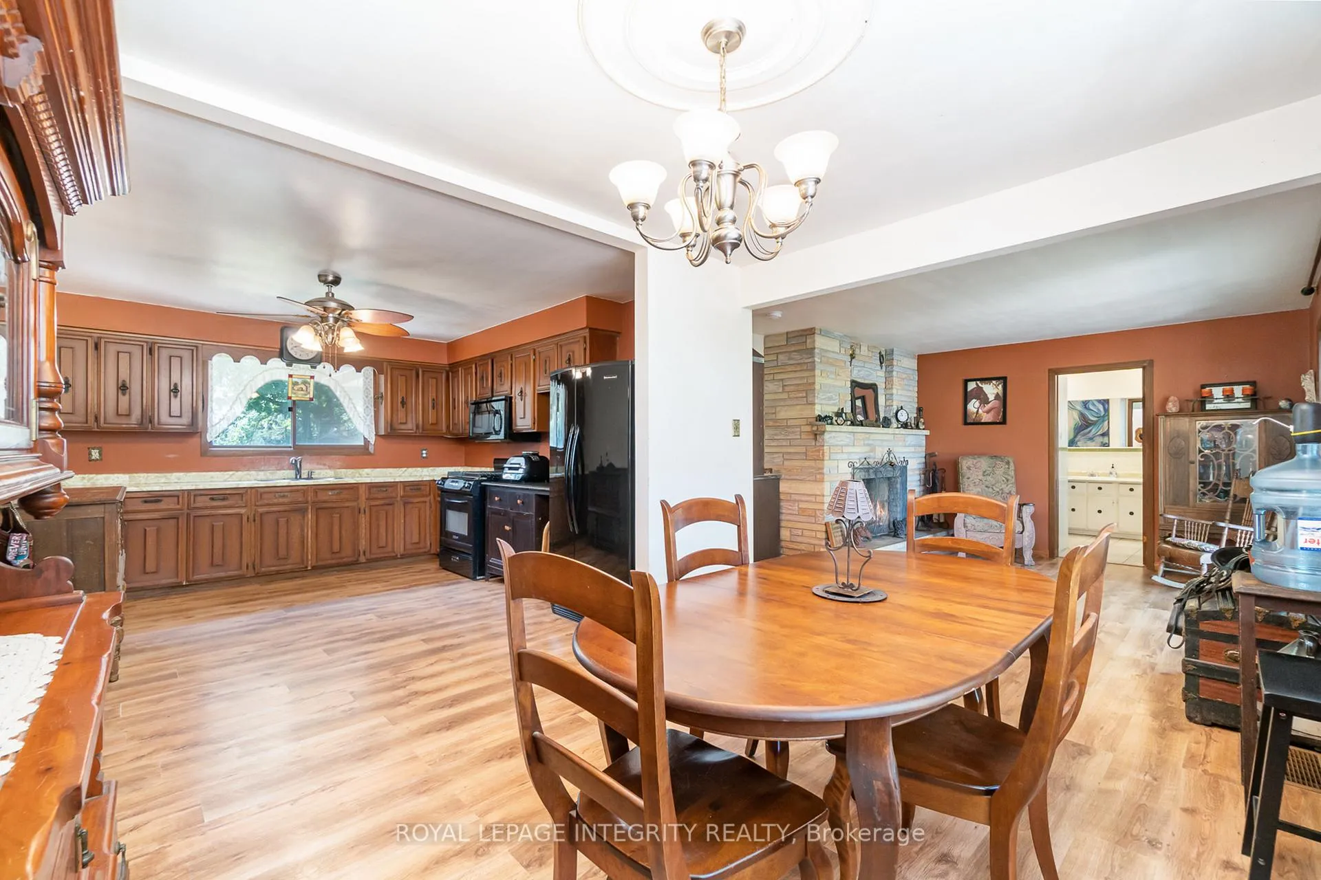 Photo 10 of 5801 Bossert Road, Niagara Falls, Lyons Creek — HOMEH