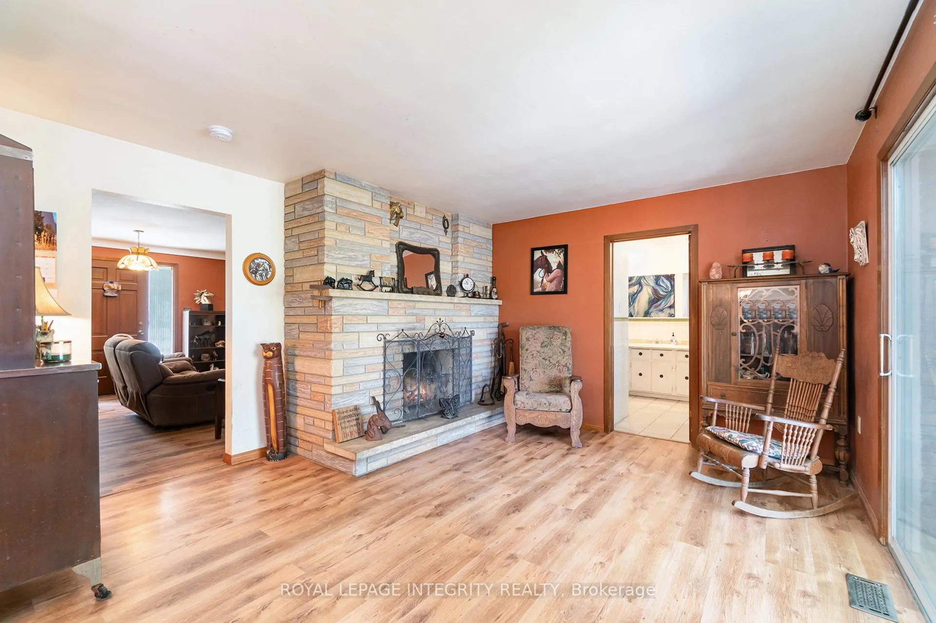 Photo 11 of 5801 Bossert Road, Niagara Falls, Lyons Creek — HOMEH