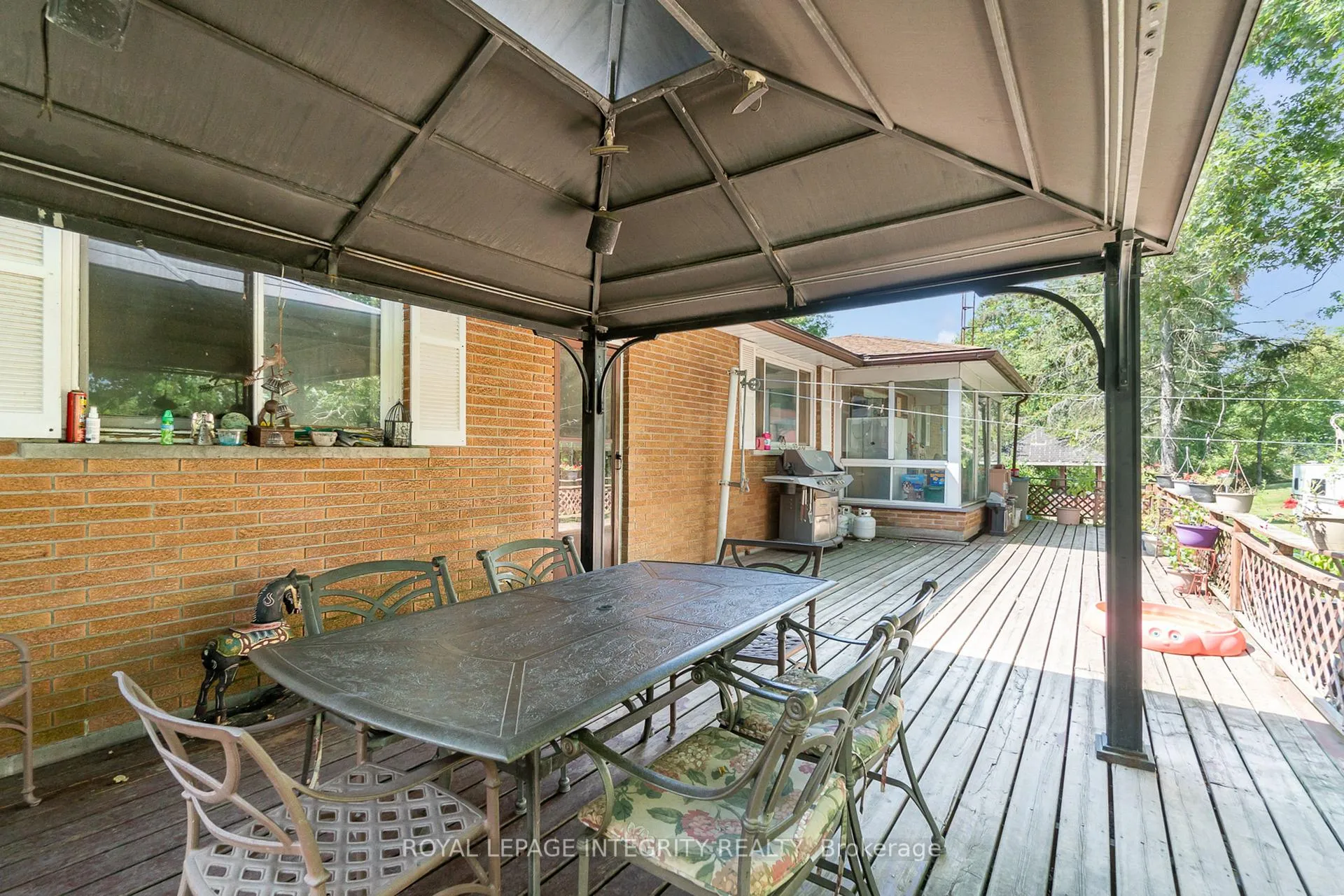 Photo 22 of 5801 Bossert Road, Niagara Falls, Lyons Creek — HOMEH