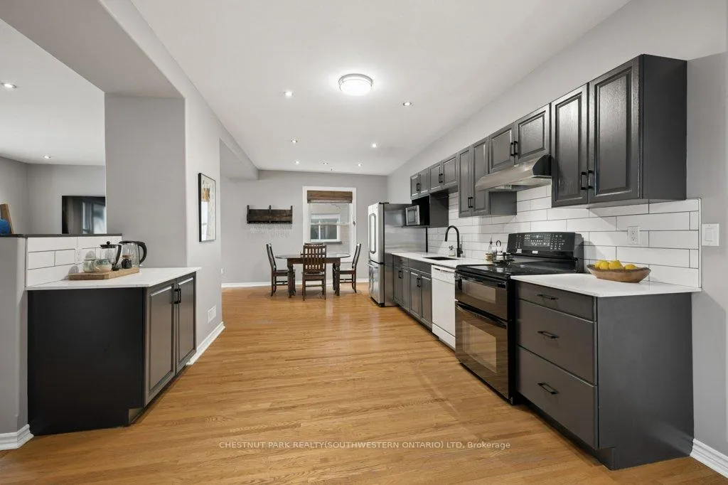Photo 16 of 43 Krug Street, Kitchener — HOMEH
