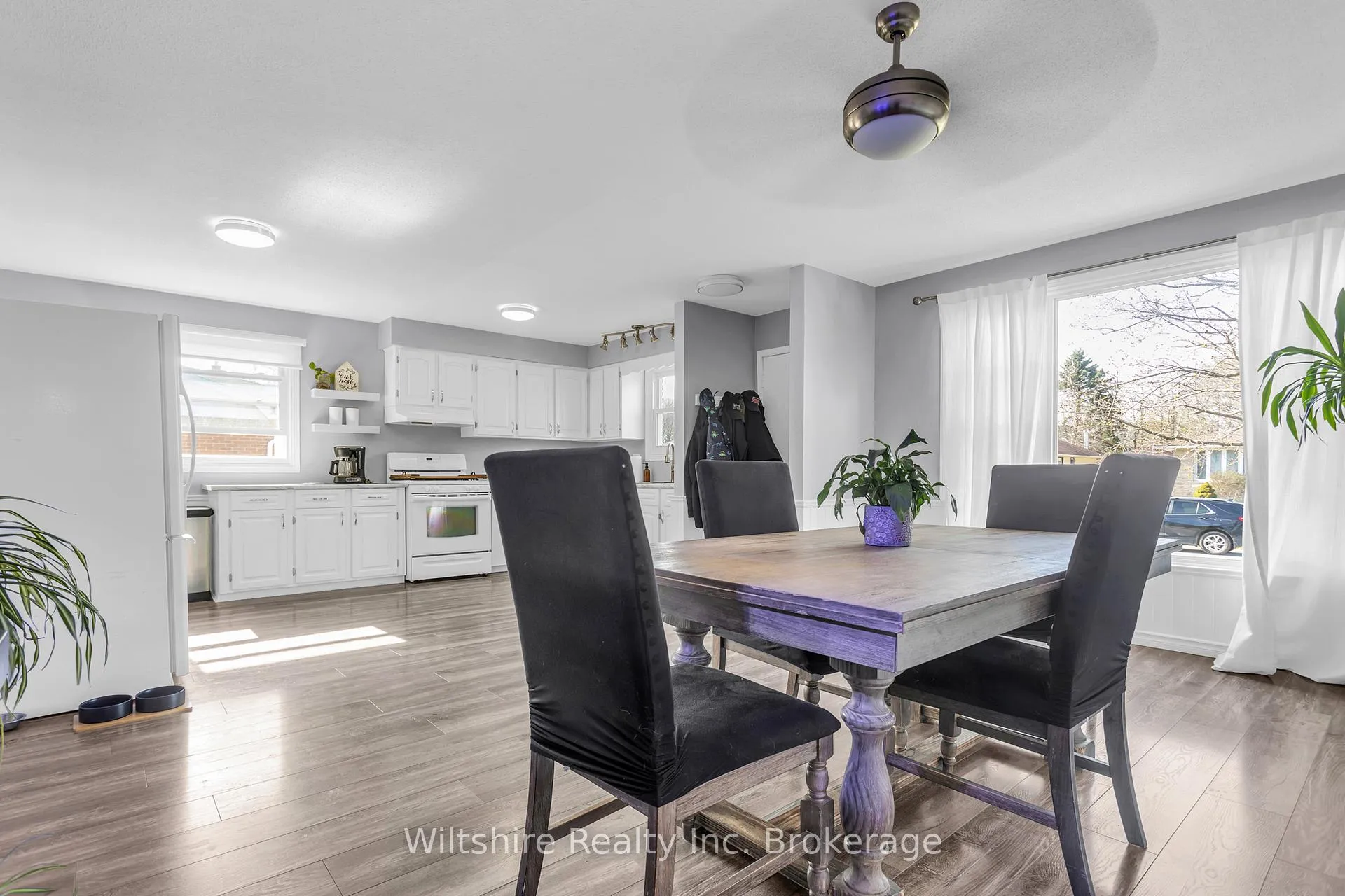 Photo 3 of 47 Van Norman Drive, Tillsonburg — HOMEH