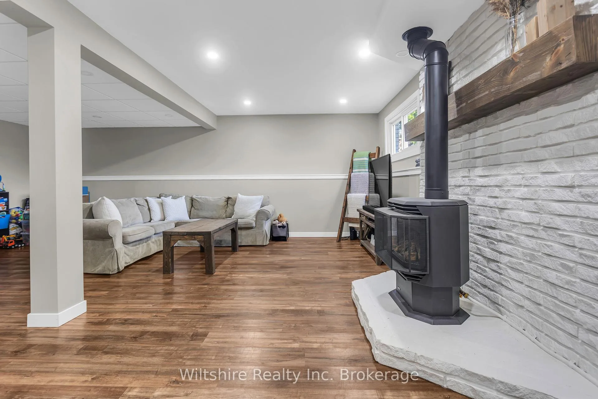 Photo 12 of 47 Van Norman Drive, Tillsonburg — HOMEH