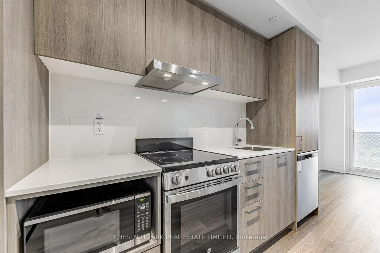Photo 5 of Unit 3610, 195 Commerce Street, Vaughan, Vaughan Corporate Centre — HOMEH
