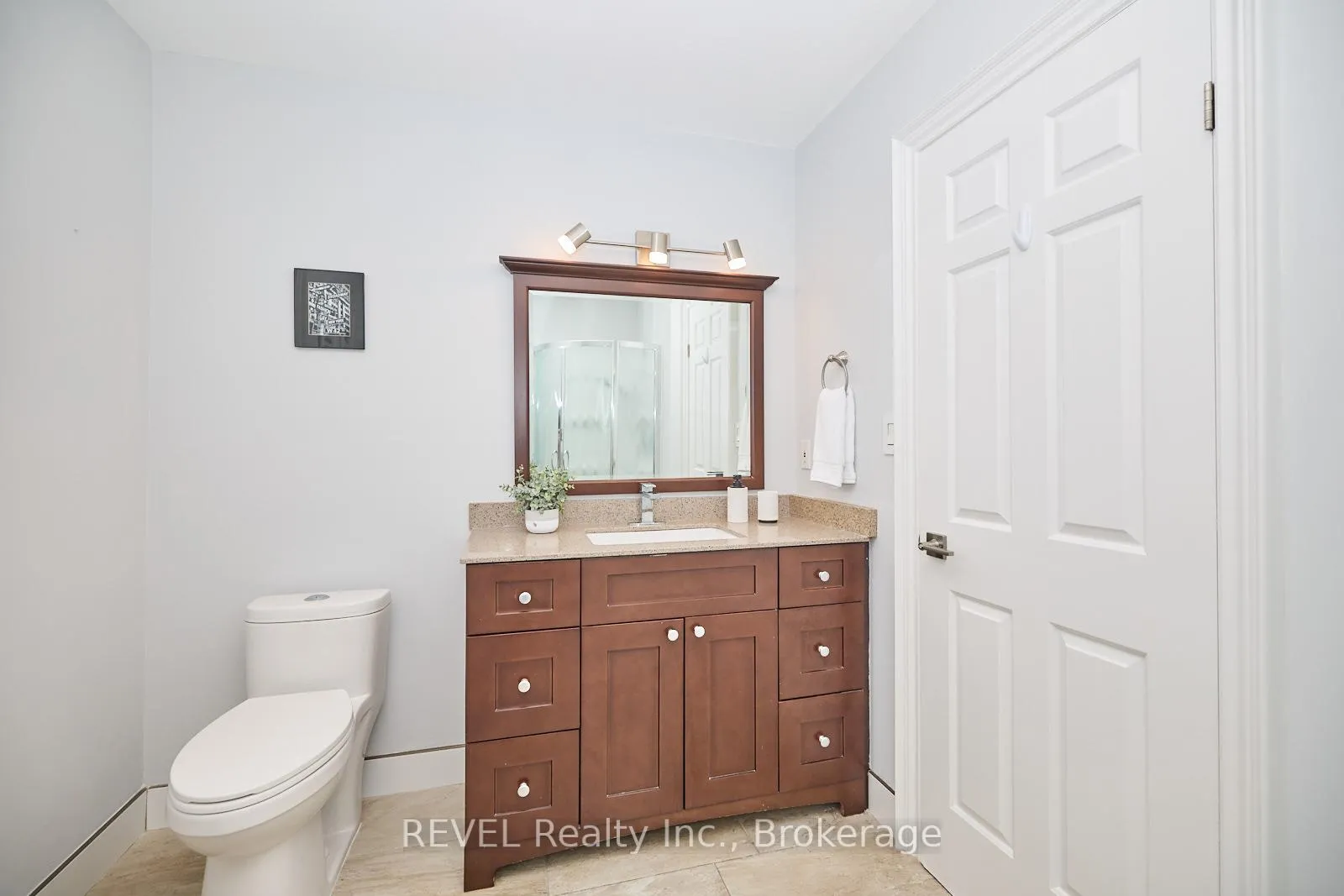 Photo 31 of 8007 Oakridge Drive, Niagara Falls, Mt. Carmel — HOMEH