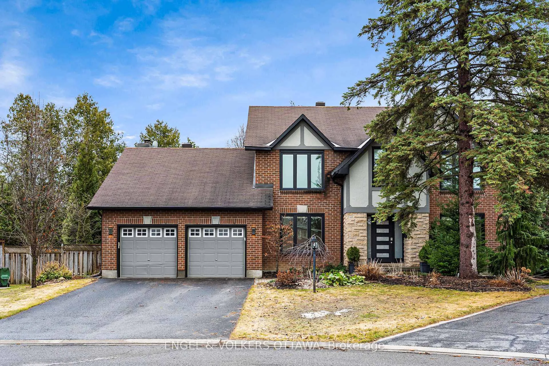 Photo 1 of 23 Pinecone Trail, Ottawa, Stittsville (Central) — HOMEH