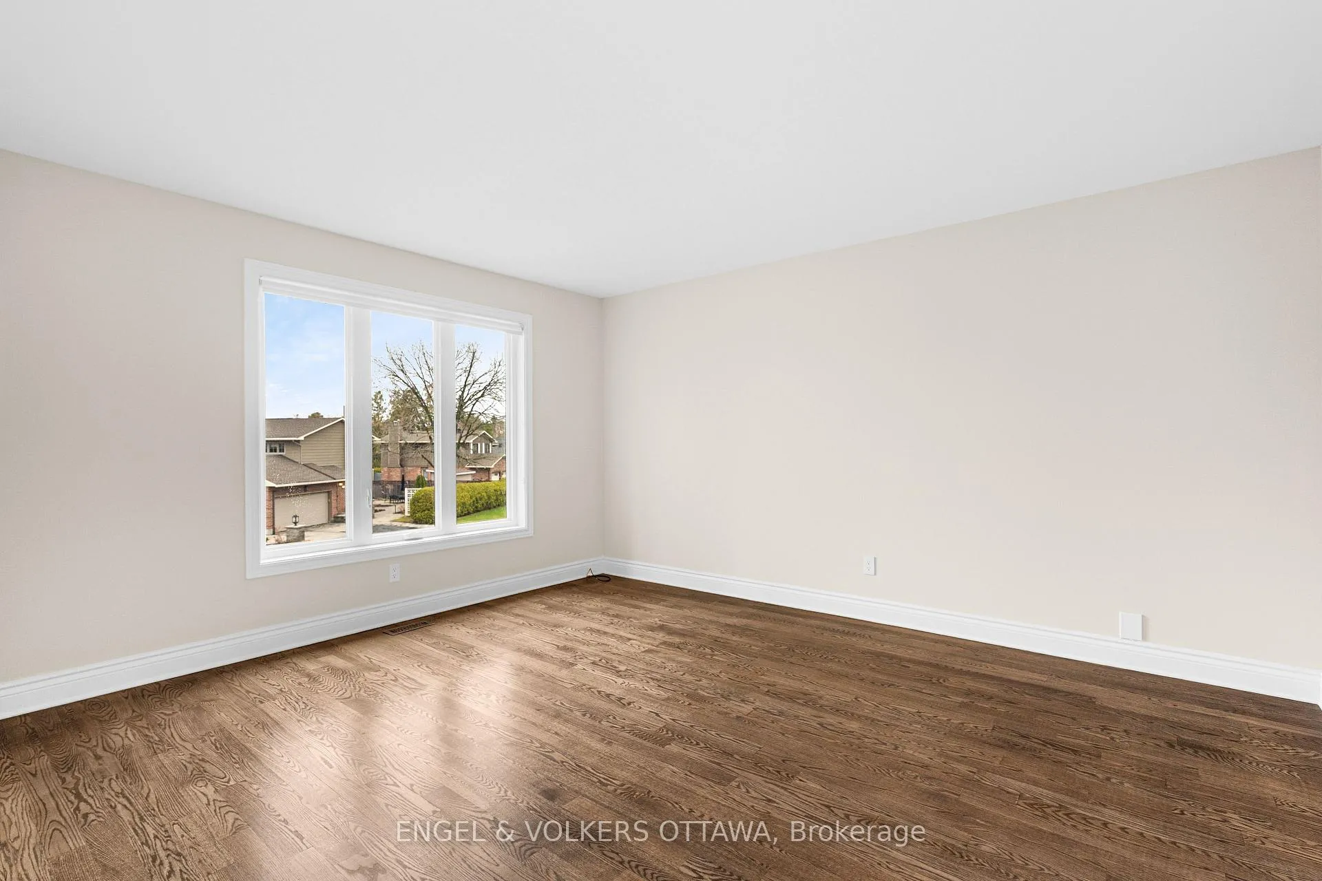 Photo 27 of 23 Pinecone Trail, Ottawa, Stittsville (Central) — HOMEH