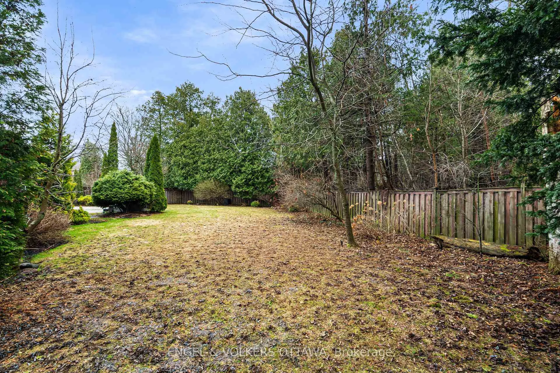 Photo 40 of 23 Pinecone Trail, Ottawa, Stittsville (Central) — HOMEH