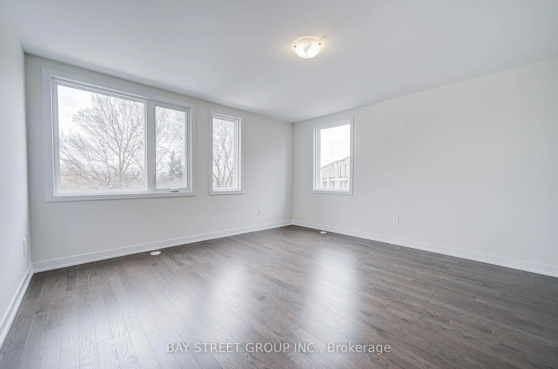 Photo 35 of 414 Lawrence Heights Way, Toronto, Englemount-Lawrence — HOMEH