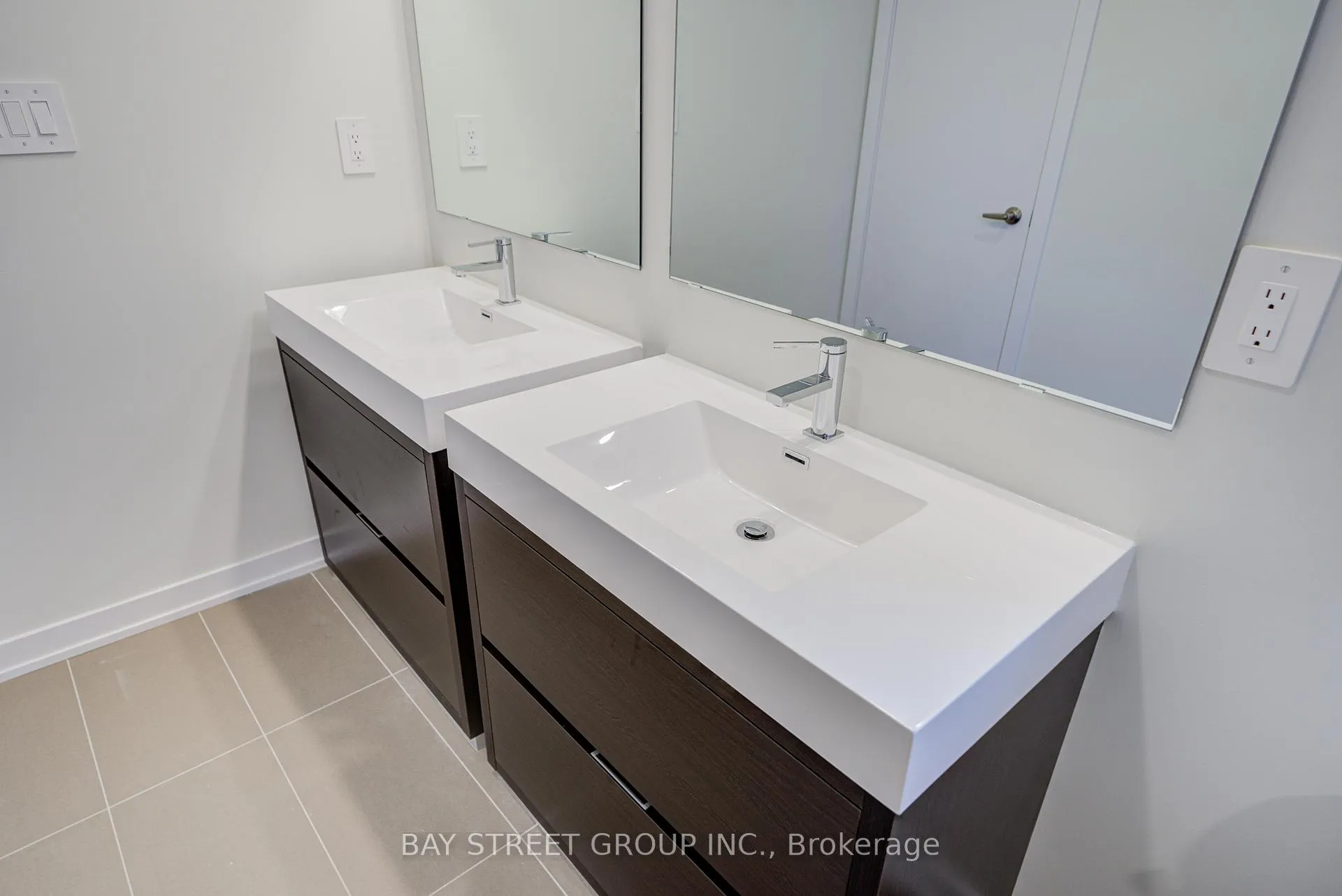Photo 42 of 414 Lawrence Heights Way, Toronto, Englemount-Lawrence — HOMEH
