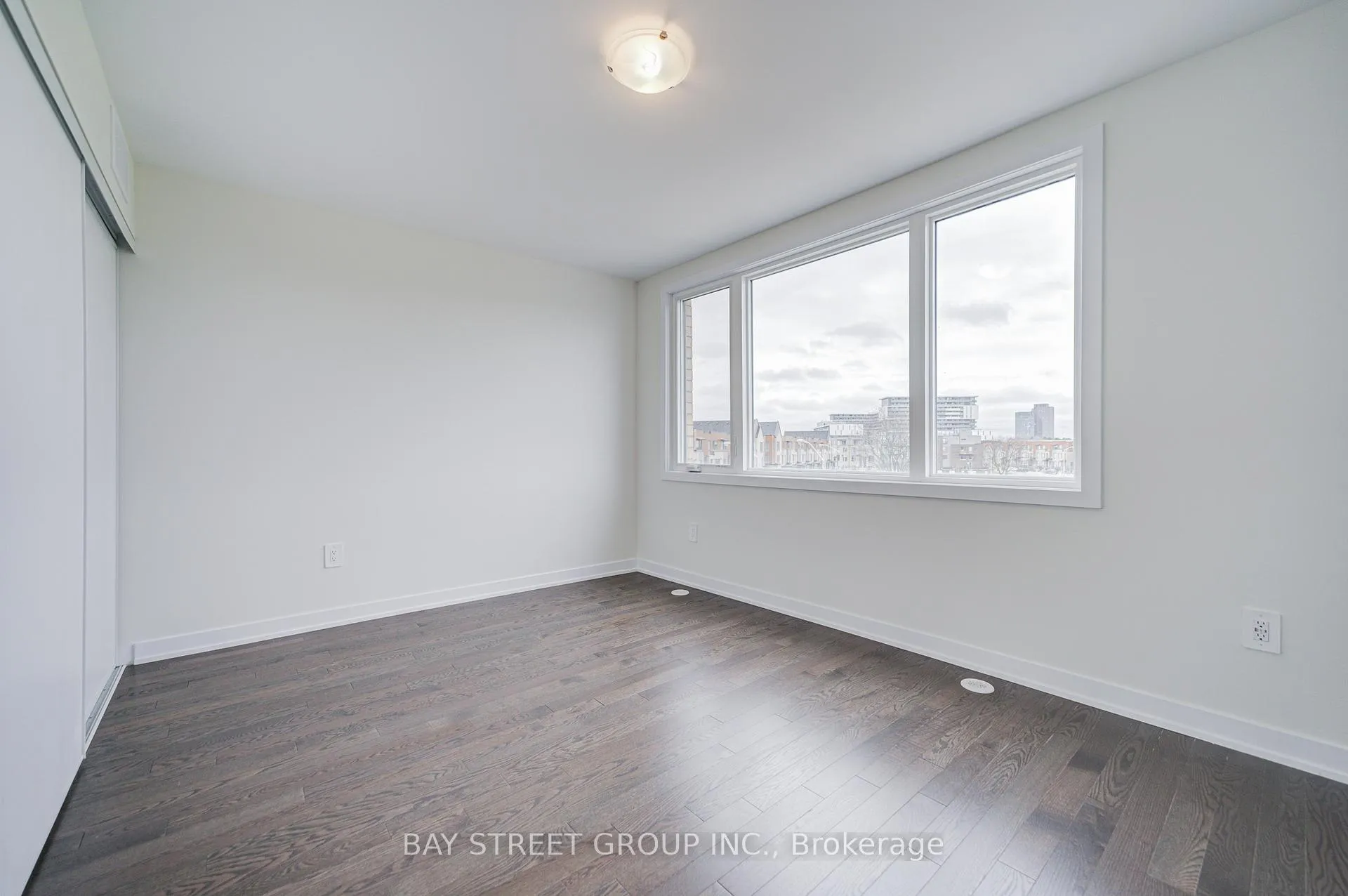 Photo 43 of 414 Lawrence Heights Way, Toronto, Englemount-Lawrence — HOMEH