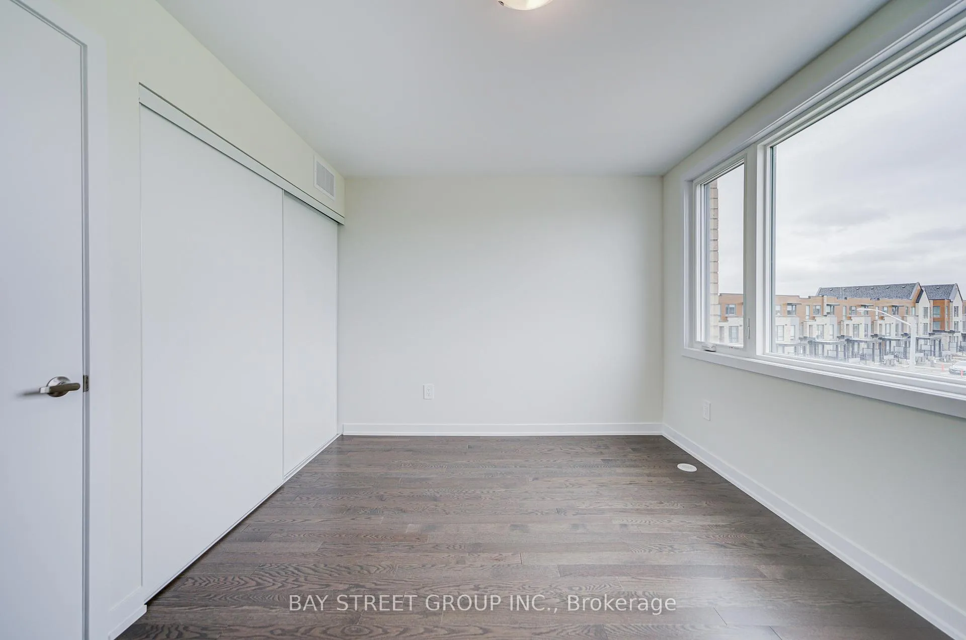 Photo 44 of 414 Lawrence Heights Way, Toronto, Englemount-Lawrence — HOMEH