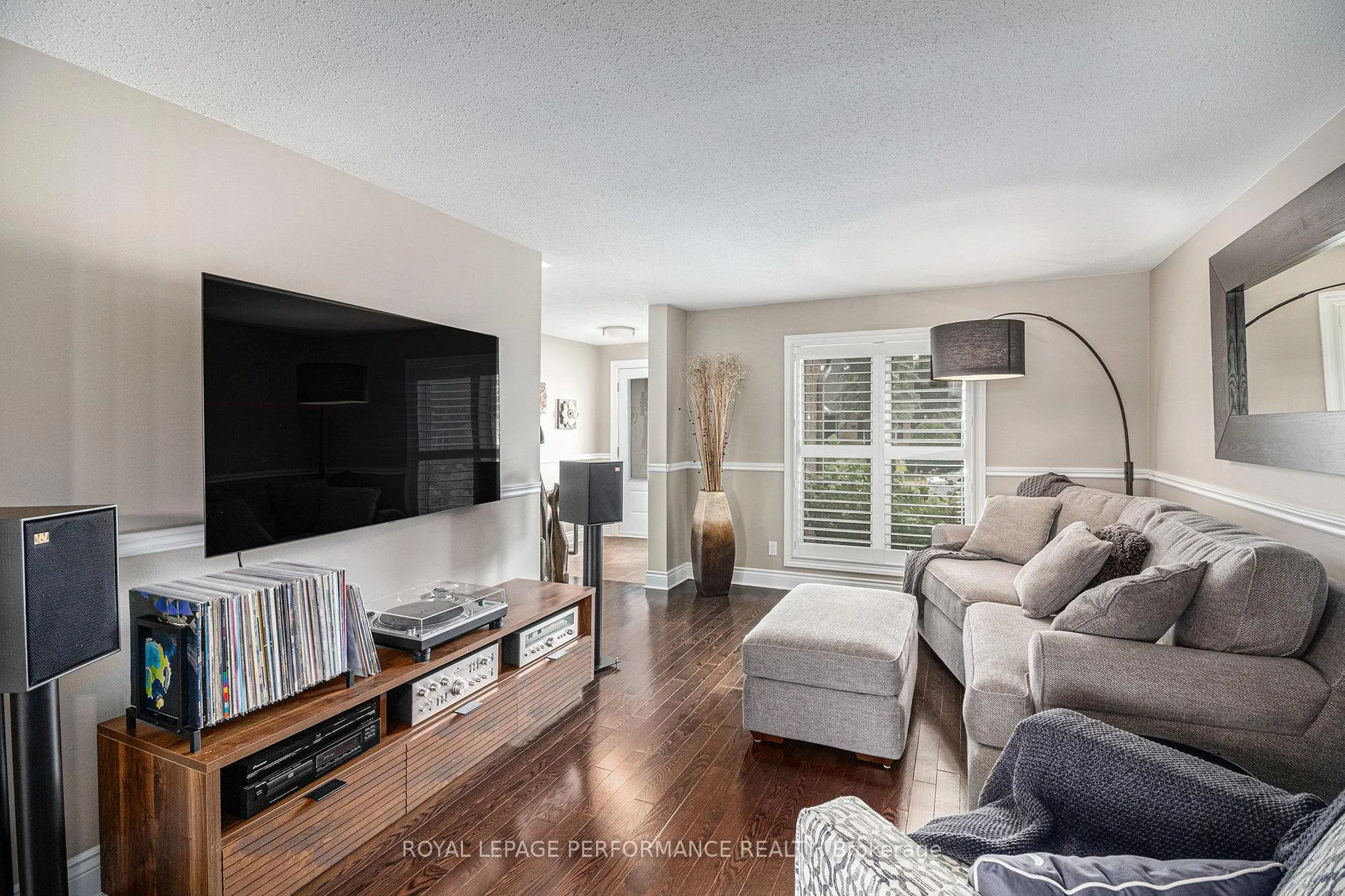 Photo 7 of 653 Thicket Way, Ottawa, Fallingbrook/Gardenway South — HOMEH
