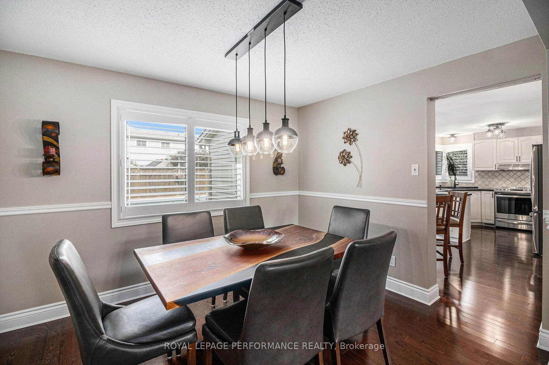 Photo 12 of 653 Thicket Way, Ottawa, Fallingbrook/Gardenway South — HOMEH