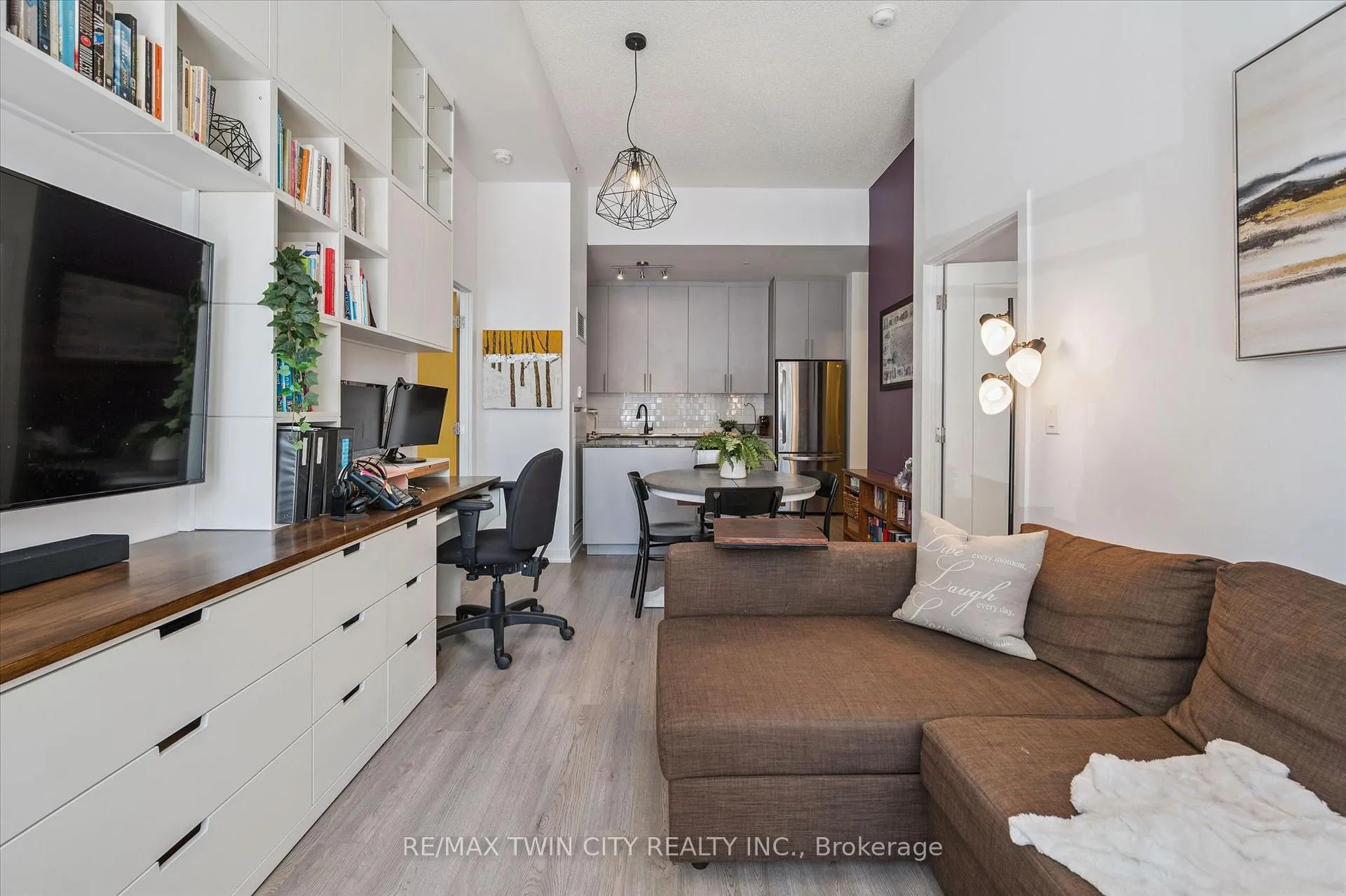 Photo 11 of Unit 103, 85 Duke Street W, Kitchener, City Commercial Core — HOMEH