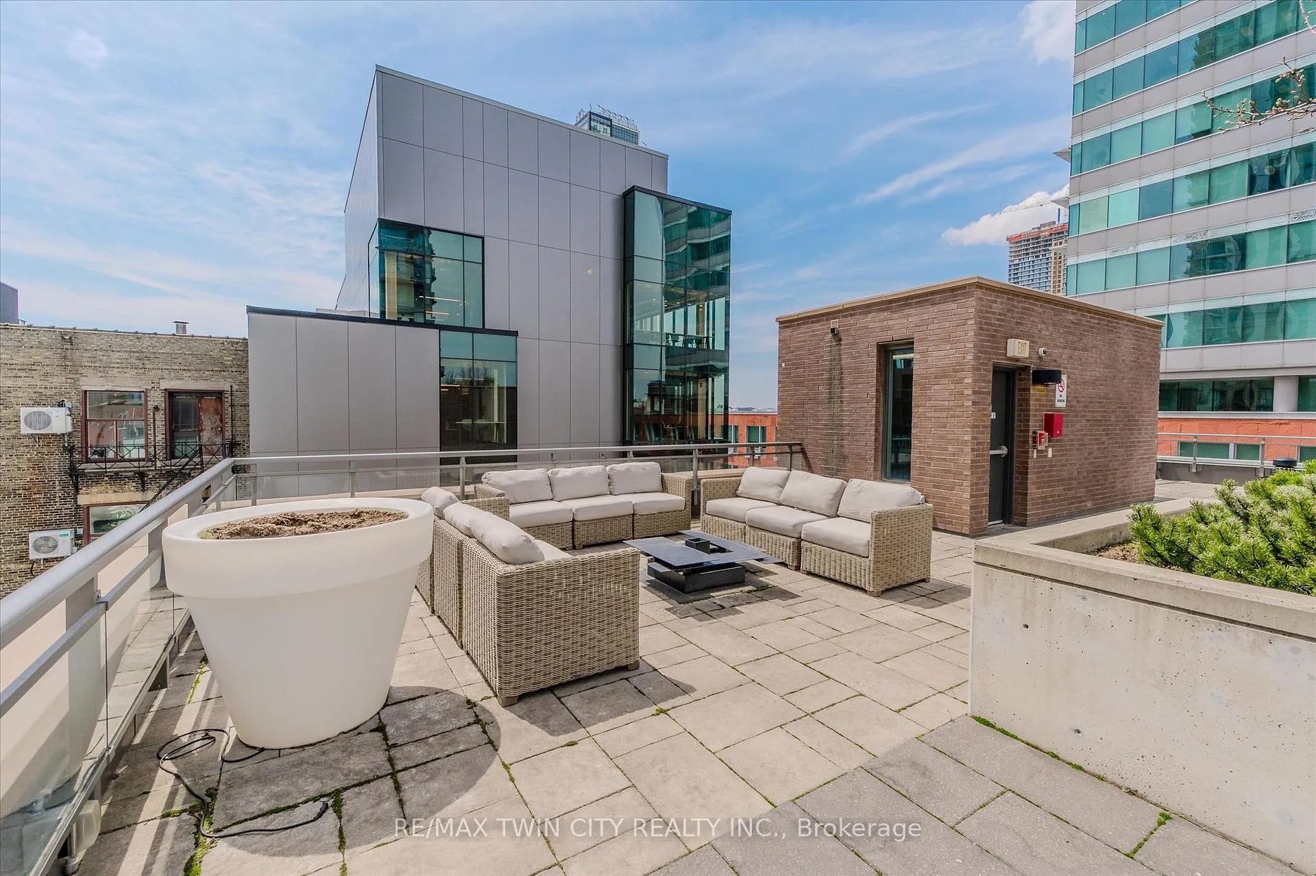Photo 33 of Unit 103, 85 Duke Street W, Kitchener, City Commercial Core — HOMEH