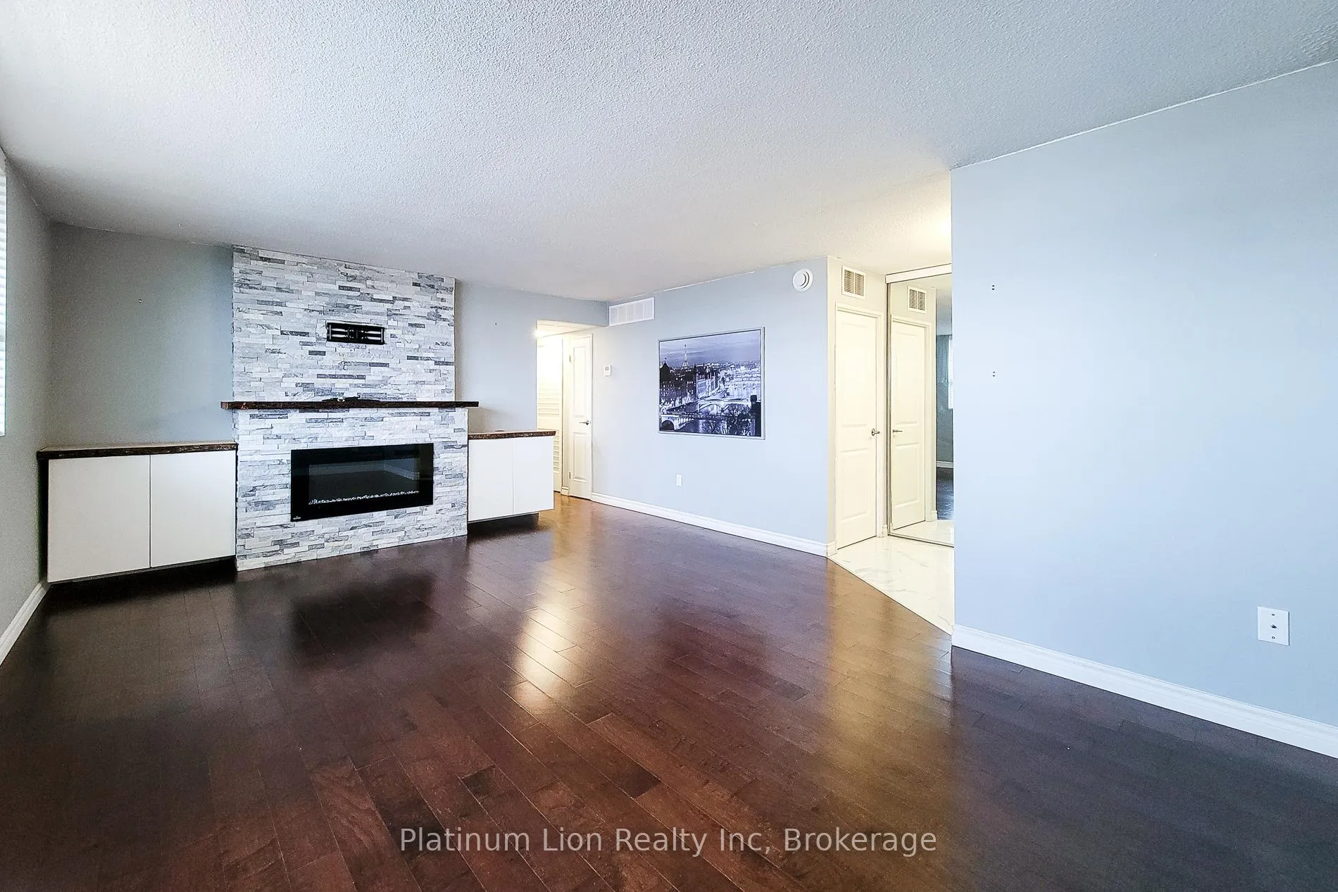 Photo 10 of Unit 712, 700 Dynes Road, Burlington, Roseland — HOMEH