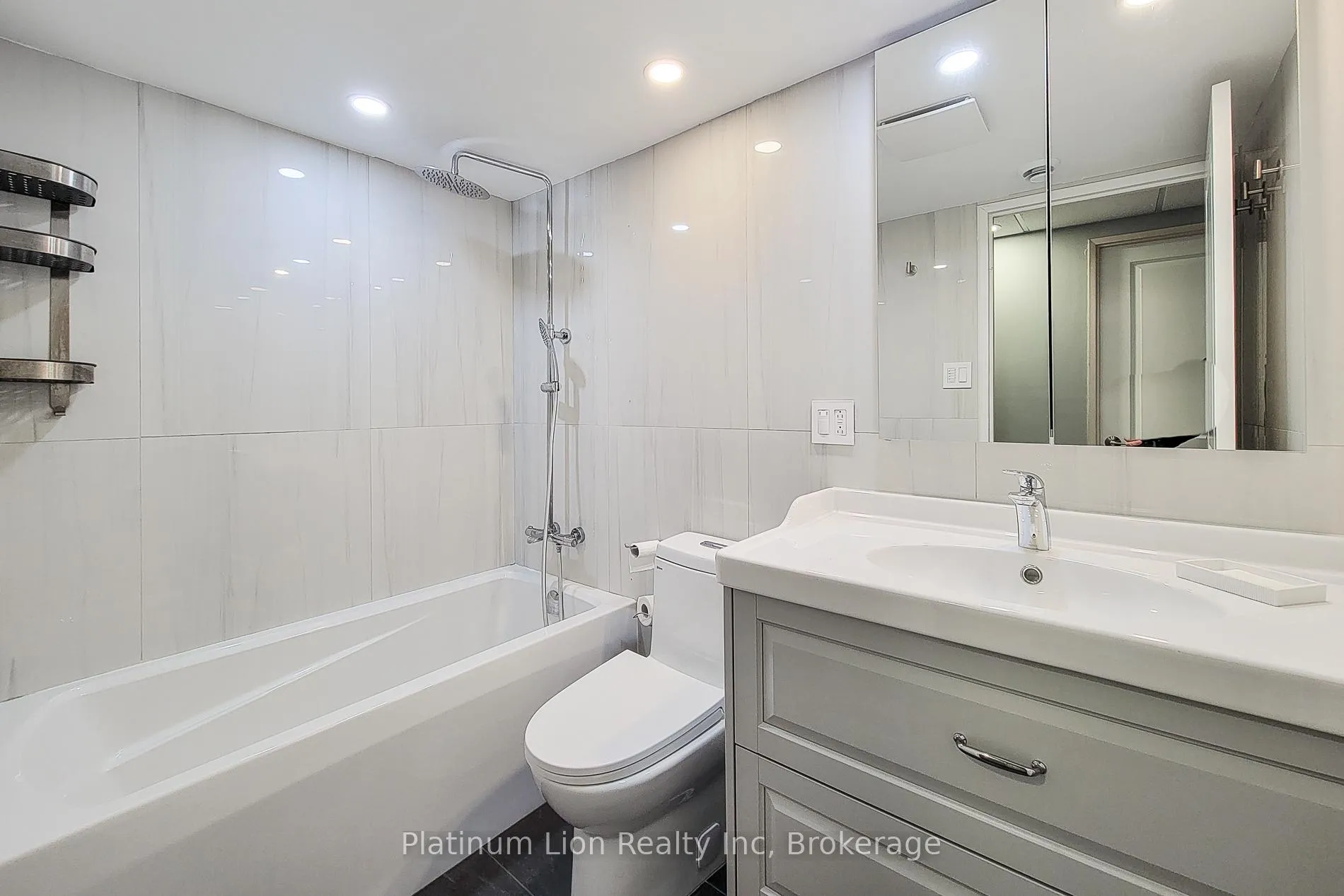 Photo 26 of Unit 712, 700 Dynes Road, Burlington, Roseland — HOMEH