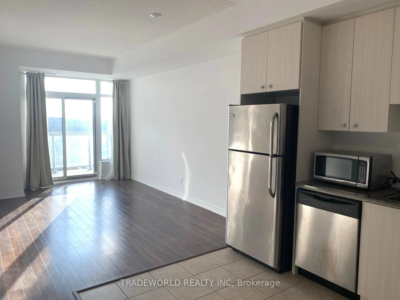 Photo 2 of Unit 712, 8323 Kennedy Road, Markham, Village Green-South Unionville — HOMEH