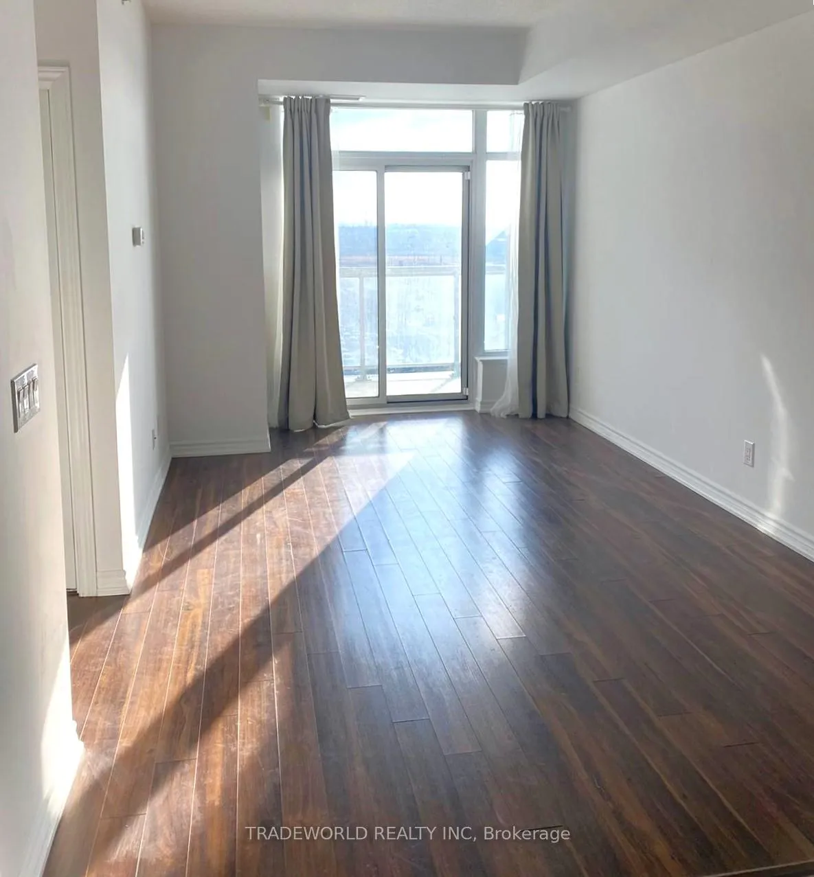 Photo 3 of Unit 712, 8323 Kennedy Road, Markham, Village Green-South Unionville — HOMEH