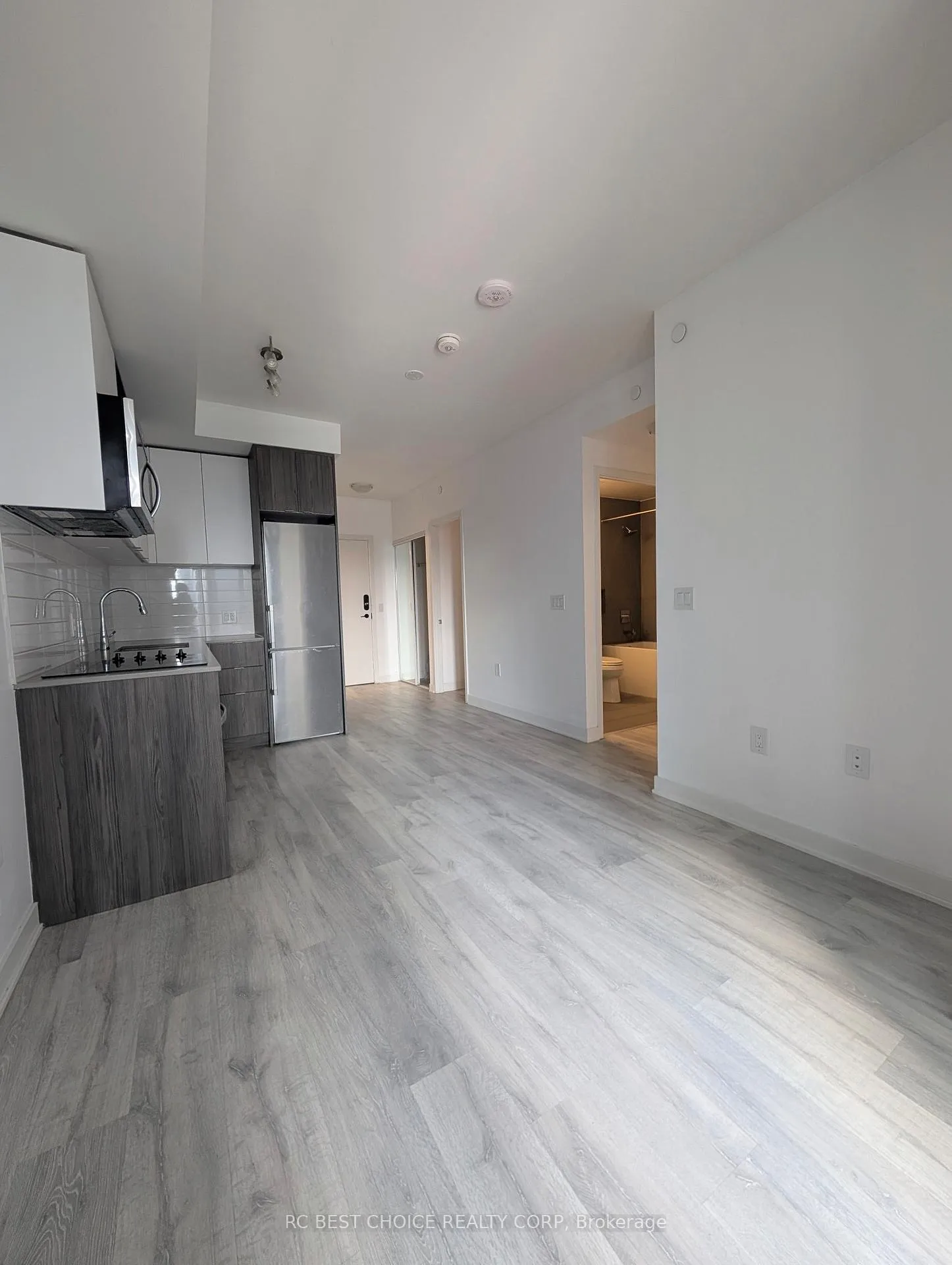 Photo 4 of Unit 835, 70 Princess St Street, Toronto, Waterfront Communities — HOMEH