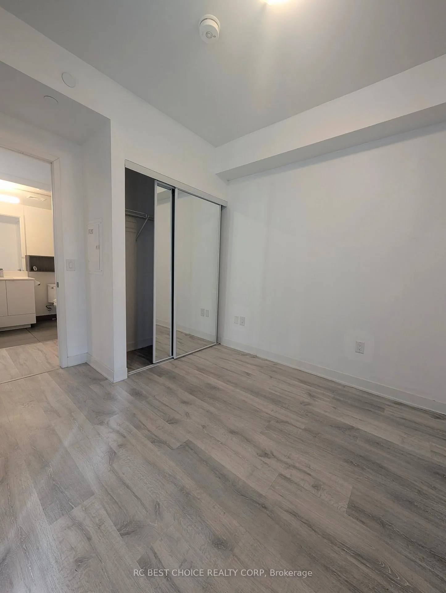 Photo 11 of Unit 835, 70 Princess St Street, Toronto, Waterfront Communities — HOMEH