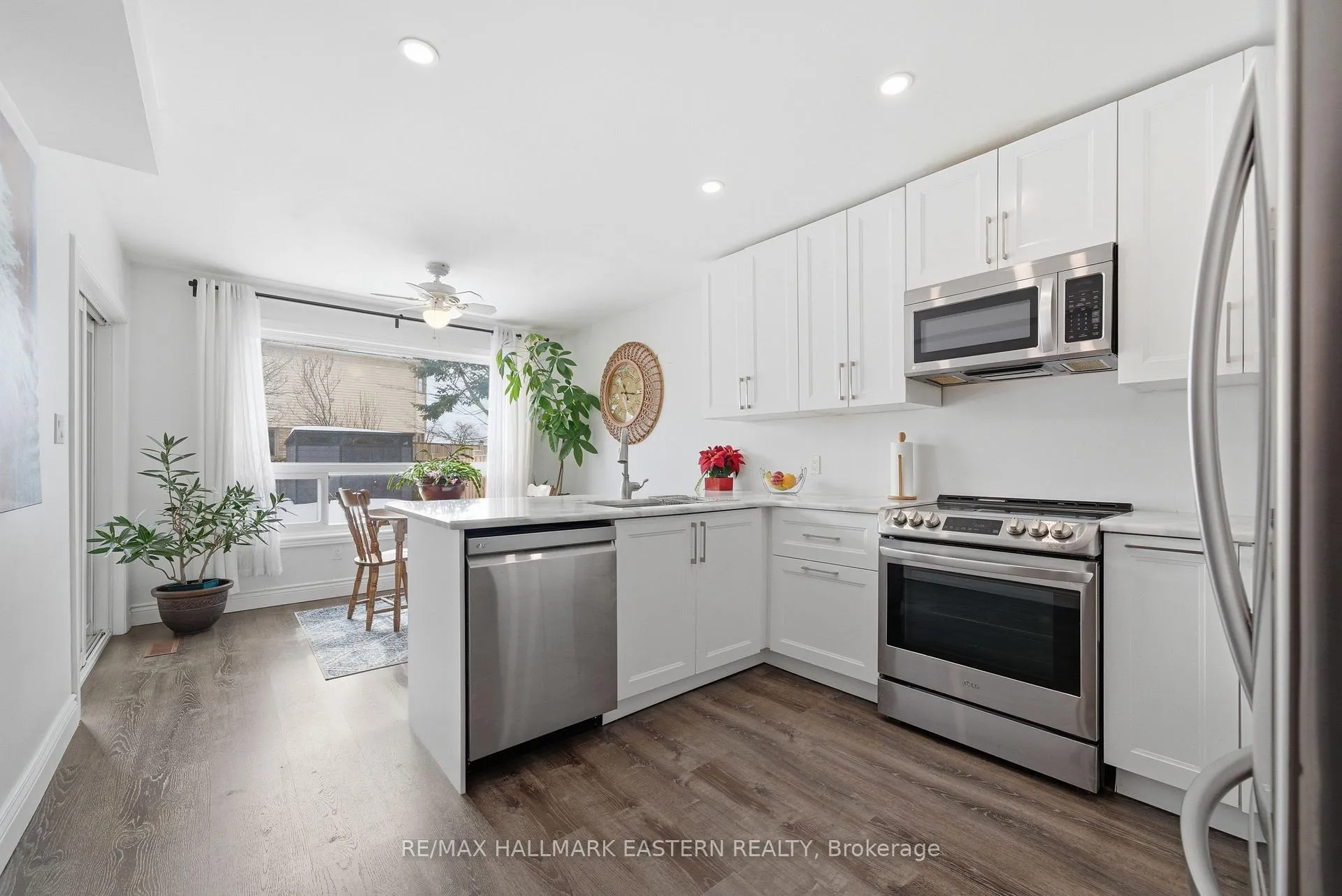 Photo 6 of 537 Wilfred Drive, Peterborough, Otonabee Ward 1 — HOMEH