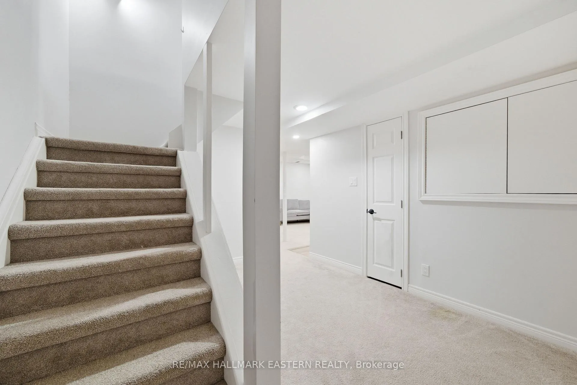 Photo 32 of 537 Wilfred Drive, Peterborough, Otonabee Ward 1 — HOMEH