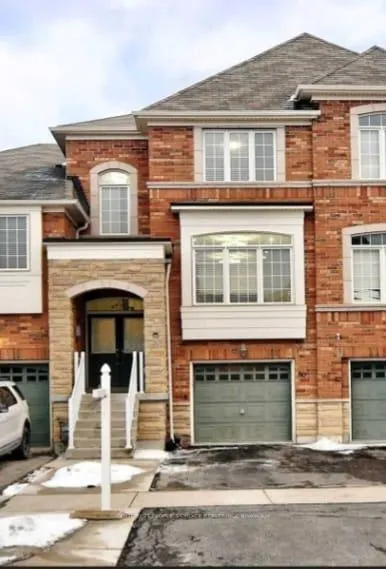 Photo 2 of 80 Lorenzo Circle, Brampton, Sandringham-Wellington — HOMEH