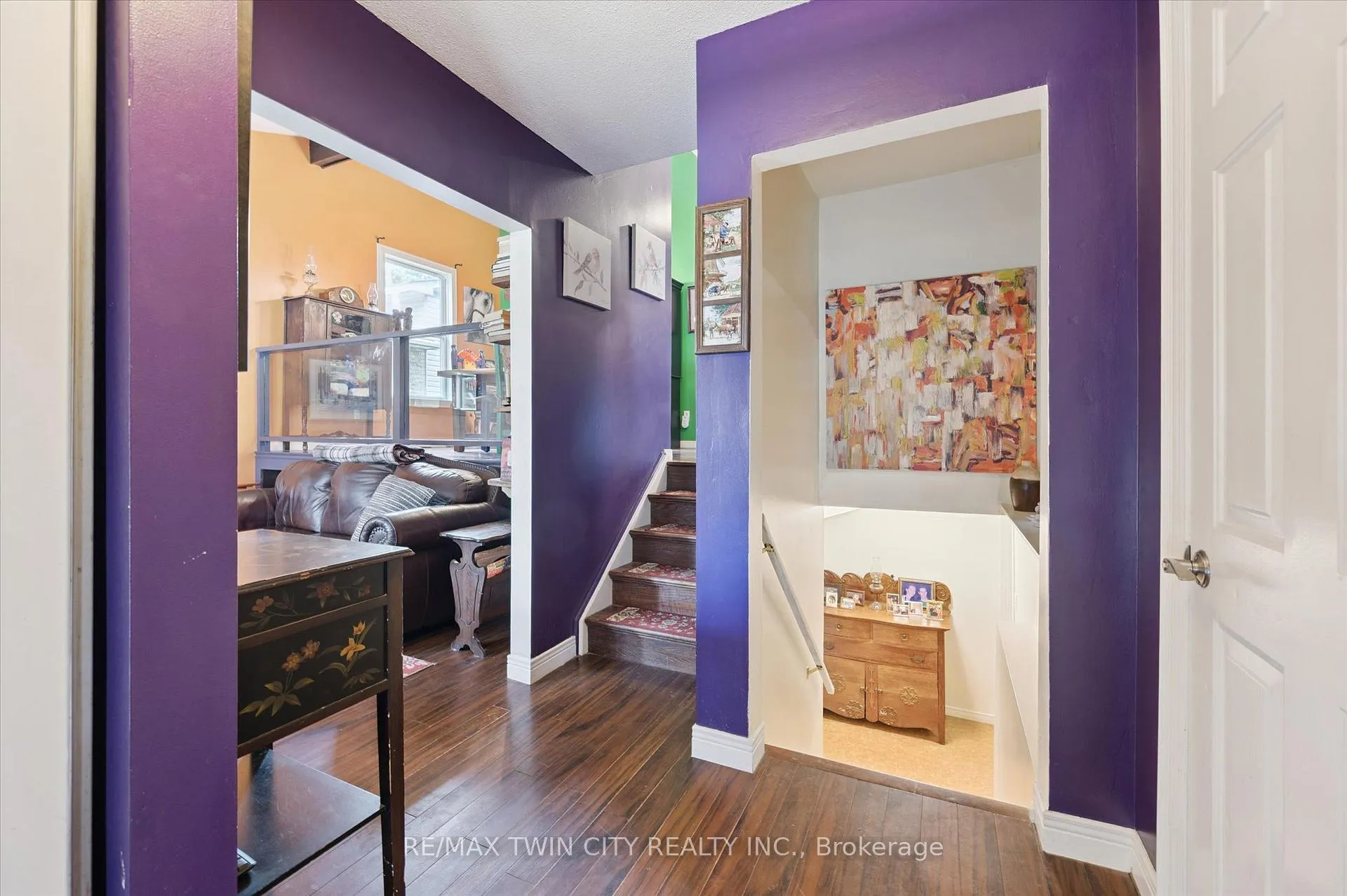Photo 6 of 31 Saxony Circle, Cambridge, Blair Road — HOMEH