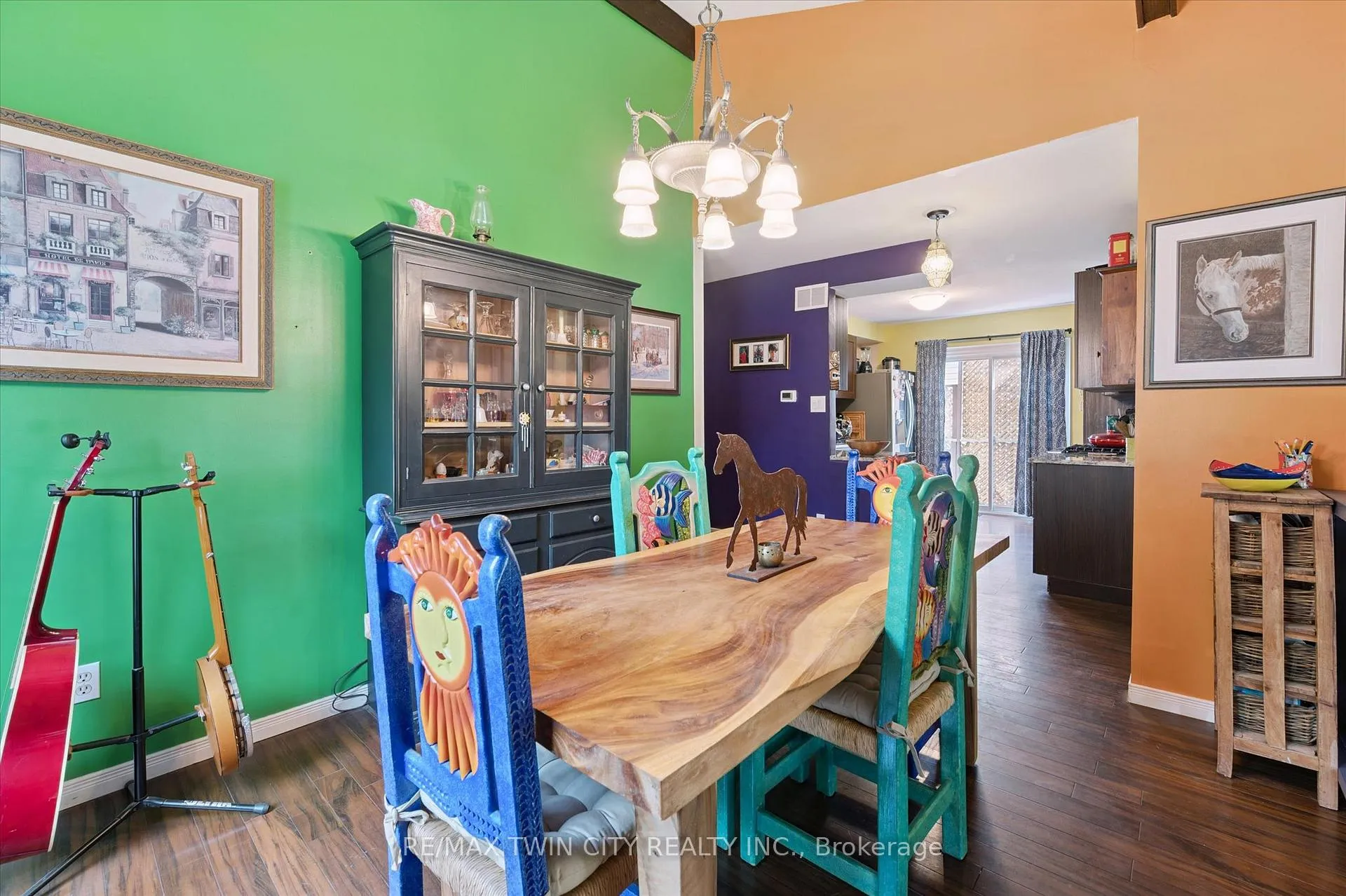 Photo 13 of 31 Saxony Circle, Cambridge, Blair Road — HOMEH