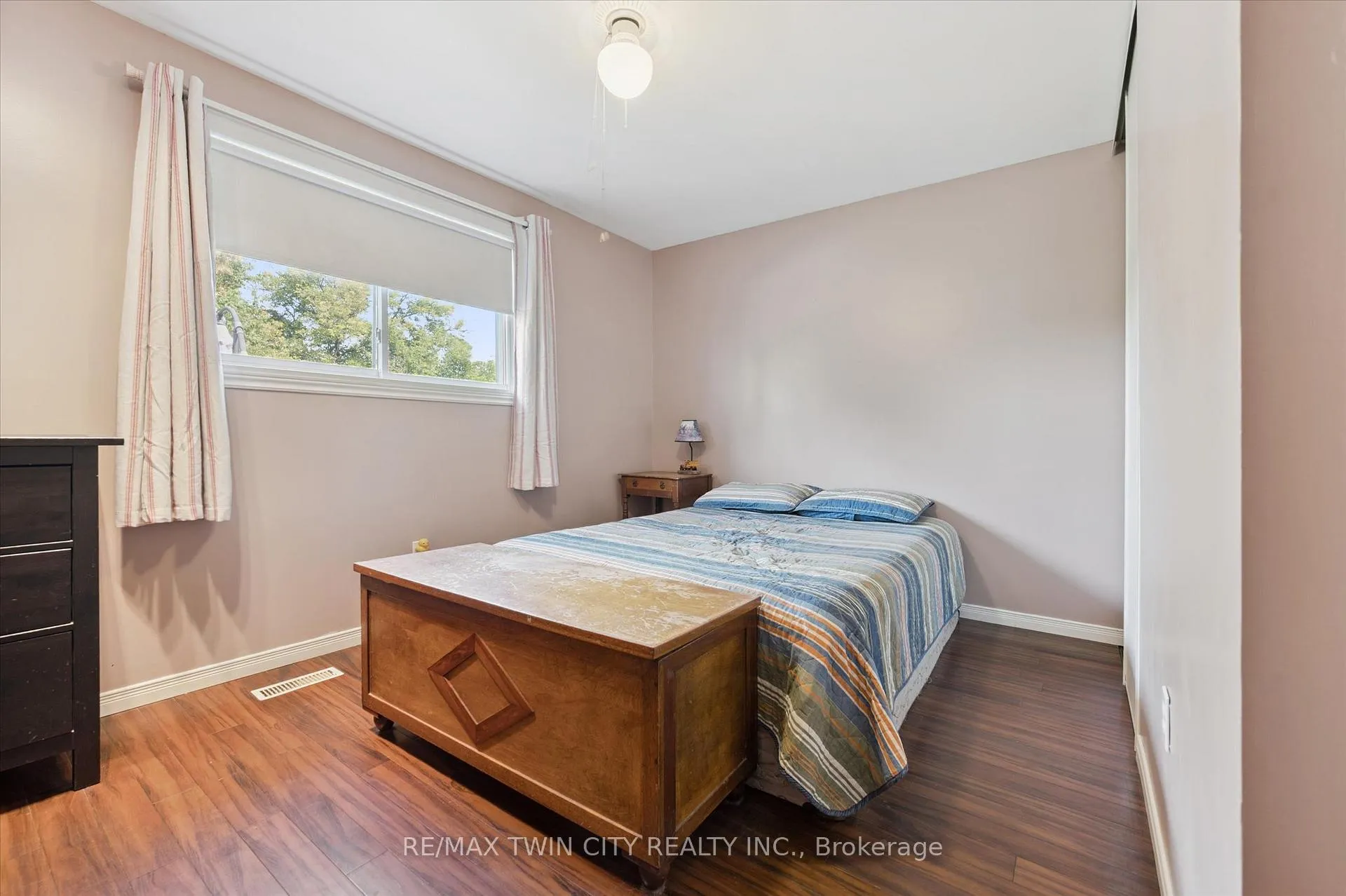 Photo 21 of 31 Saxony Circle, Cambridge, Blair Road — HOMEH