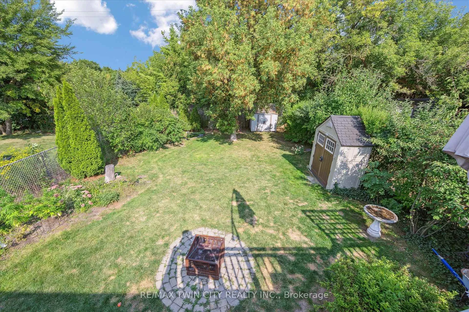 Photo 33 of 31 Saxony Circle, Cambridge, Blair Road — HOMEH