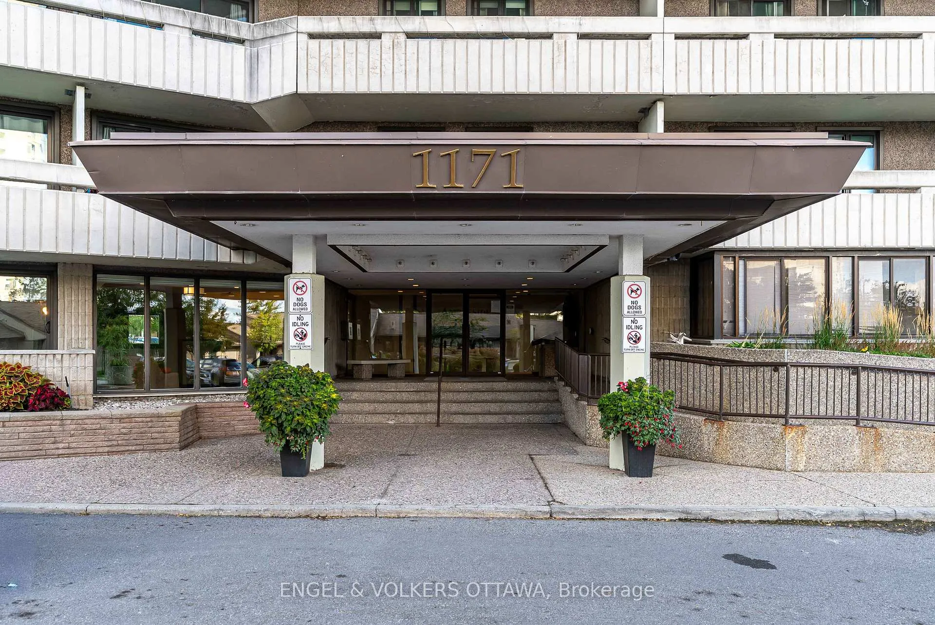Photo 4 of Unit 606, 1171 Ambleside Drive, Ottawa, Woodroffe — HOMEH