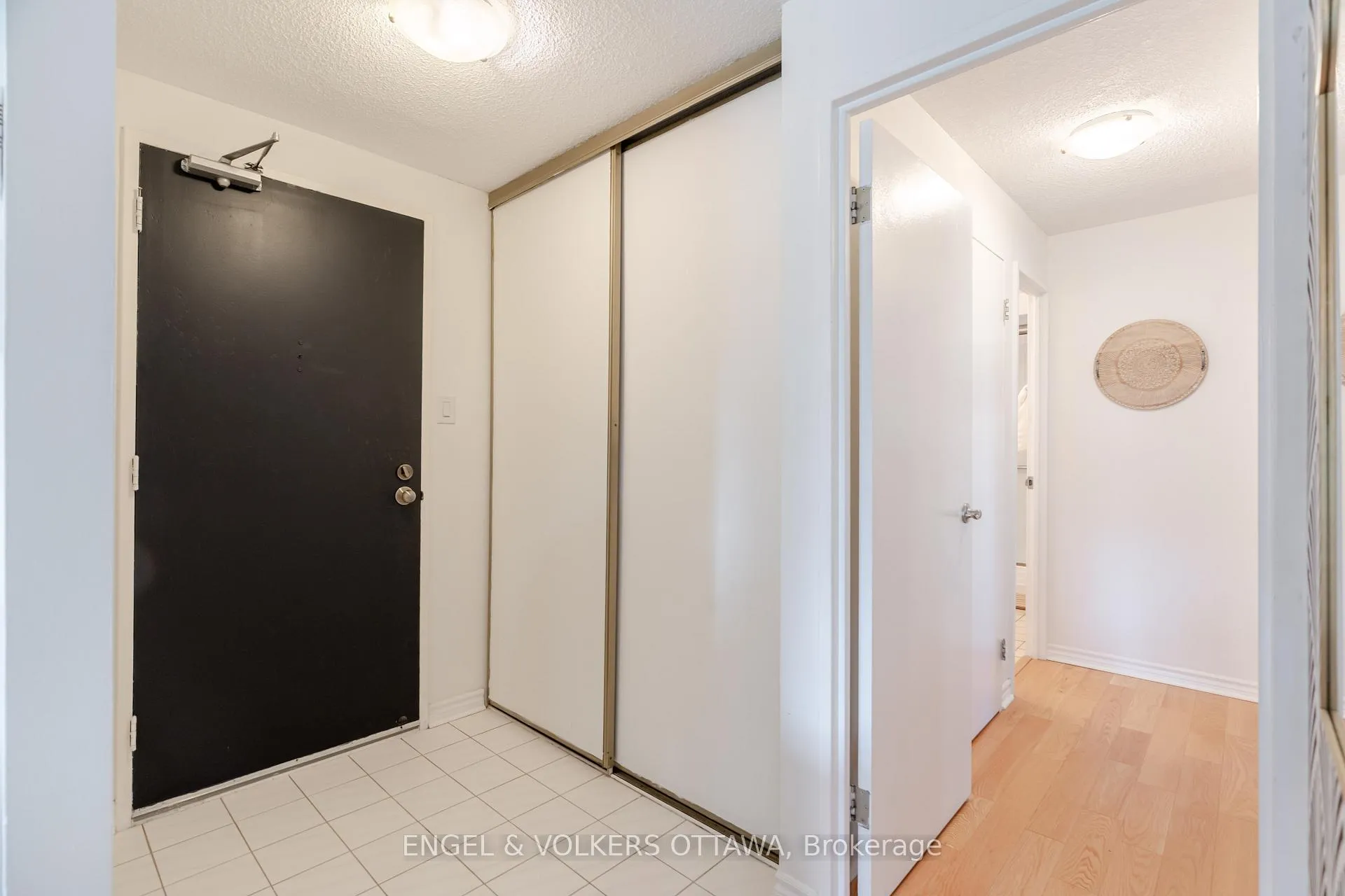 Photo 8 of Unit 606, 1171 Ambleside Drive, Ottawa, Woodroffe — HOMEH