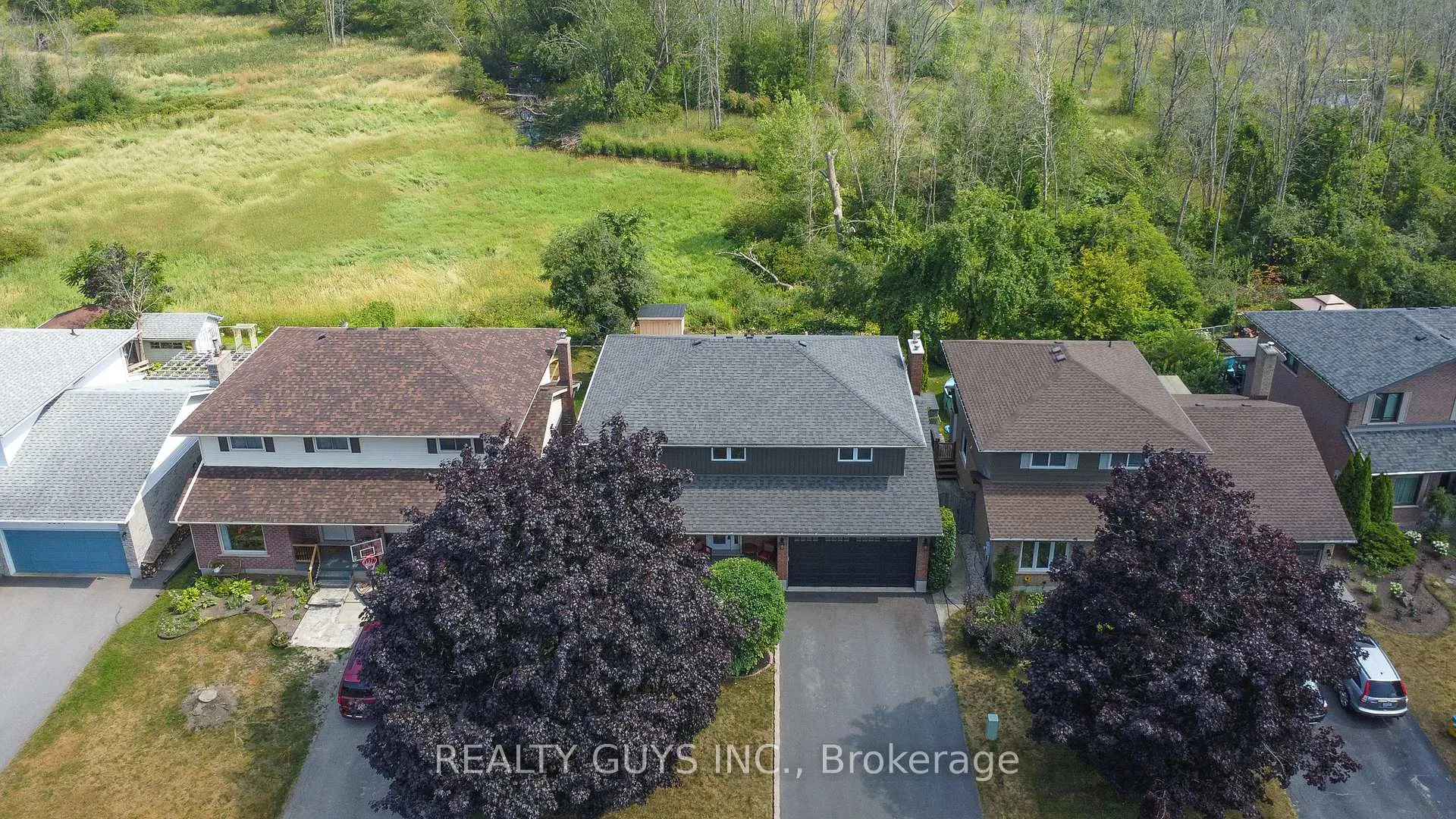 Photo 2 of 2515 Farmcrest Avenue, Peterborough, Ashburnham Ward 4 — HOMEH