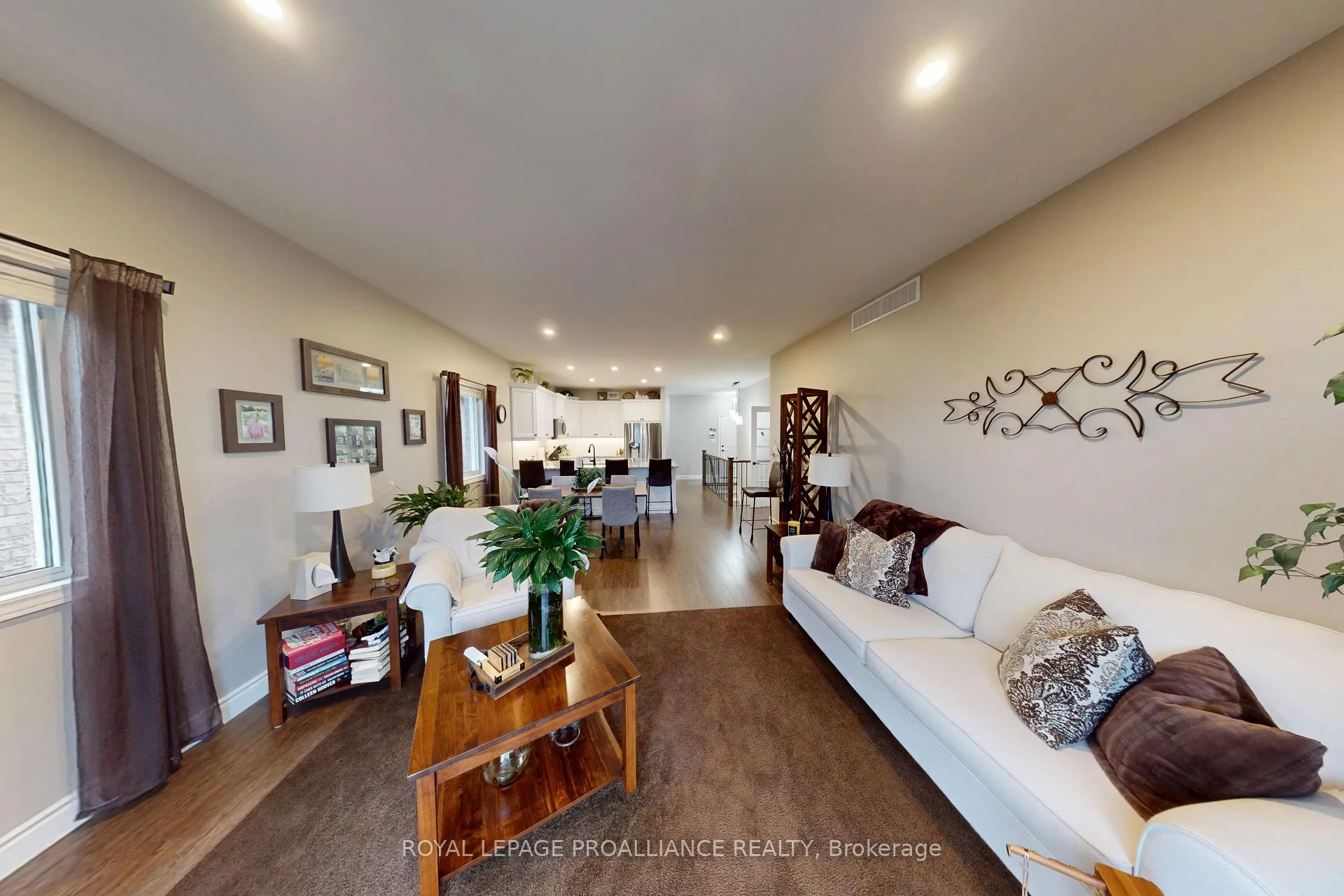 Photo 8 of 37 Farmington Crescent, Belleville, Thurlow Ward — HOMEH