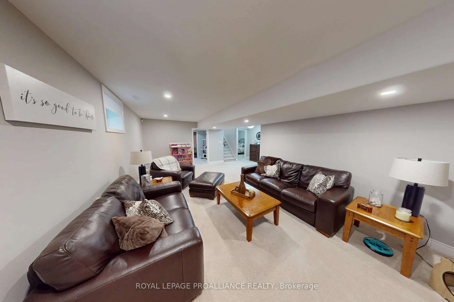 Photo 16 of 37 Farmington Crescent, Belleville, Thurlow Ward — HOMEH