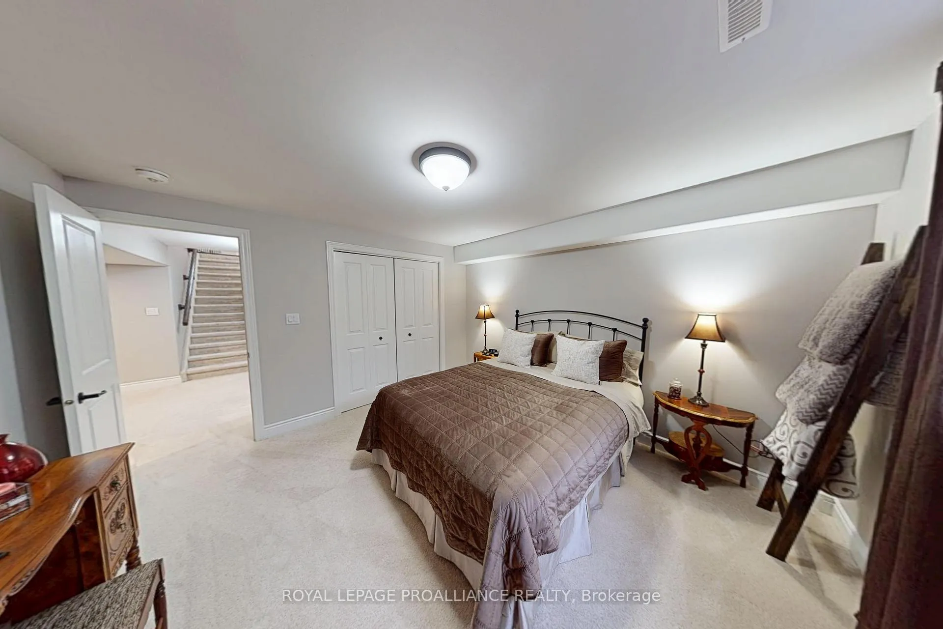Photo 19 of 37 Farmington Crescent, Belleville, Thurlow Ward — HOMEH