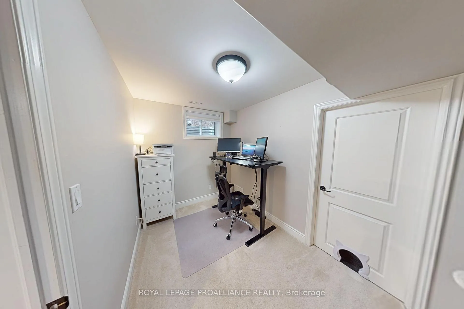 Photo 23 of 37 Farmington Crescent, Belleville, Thurlow Ward — HOMEH