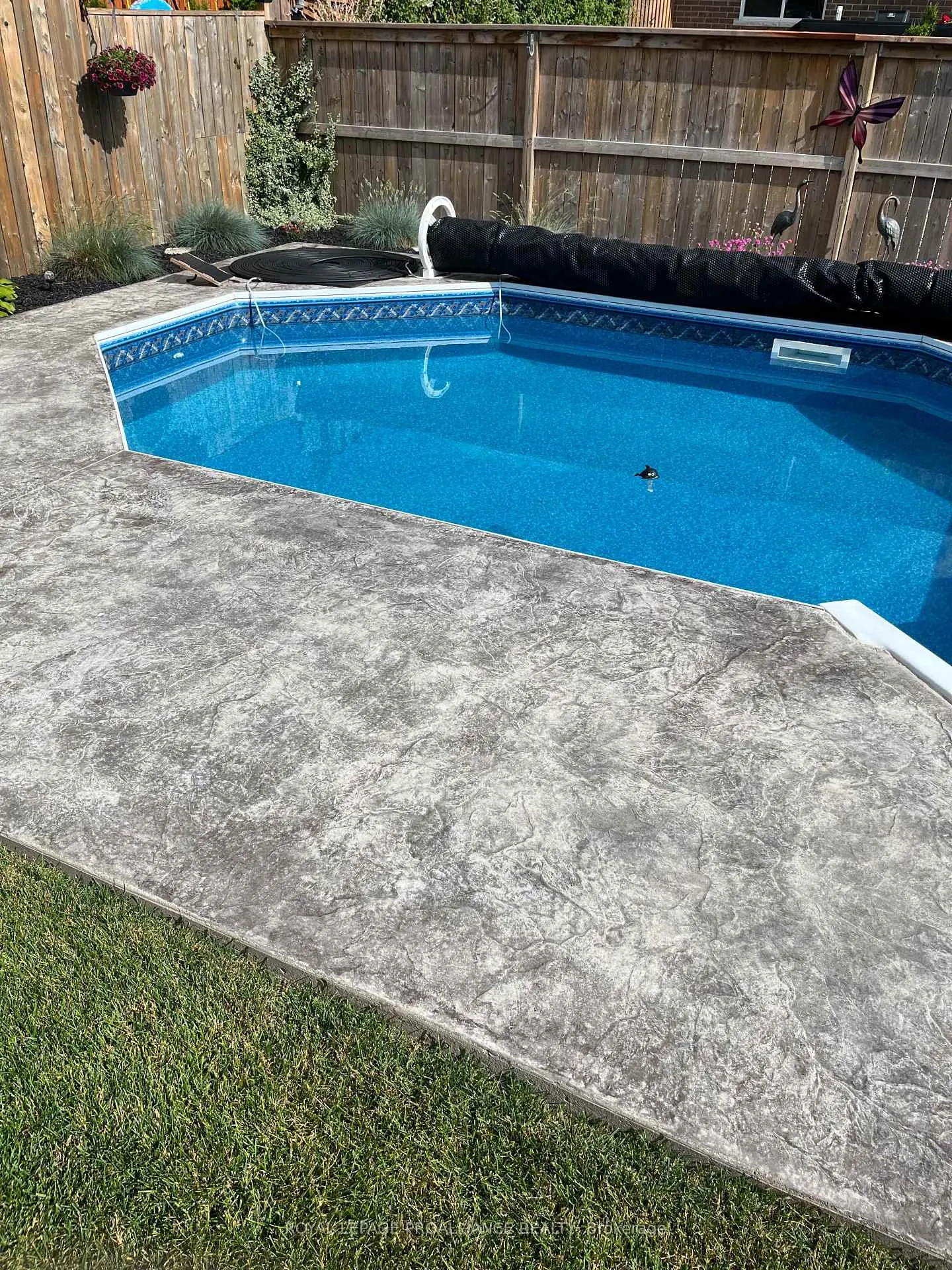 Photo 25 of 37 Farmington Crescent, Belleville, Thurlow Ward — HOMEH